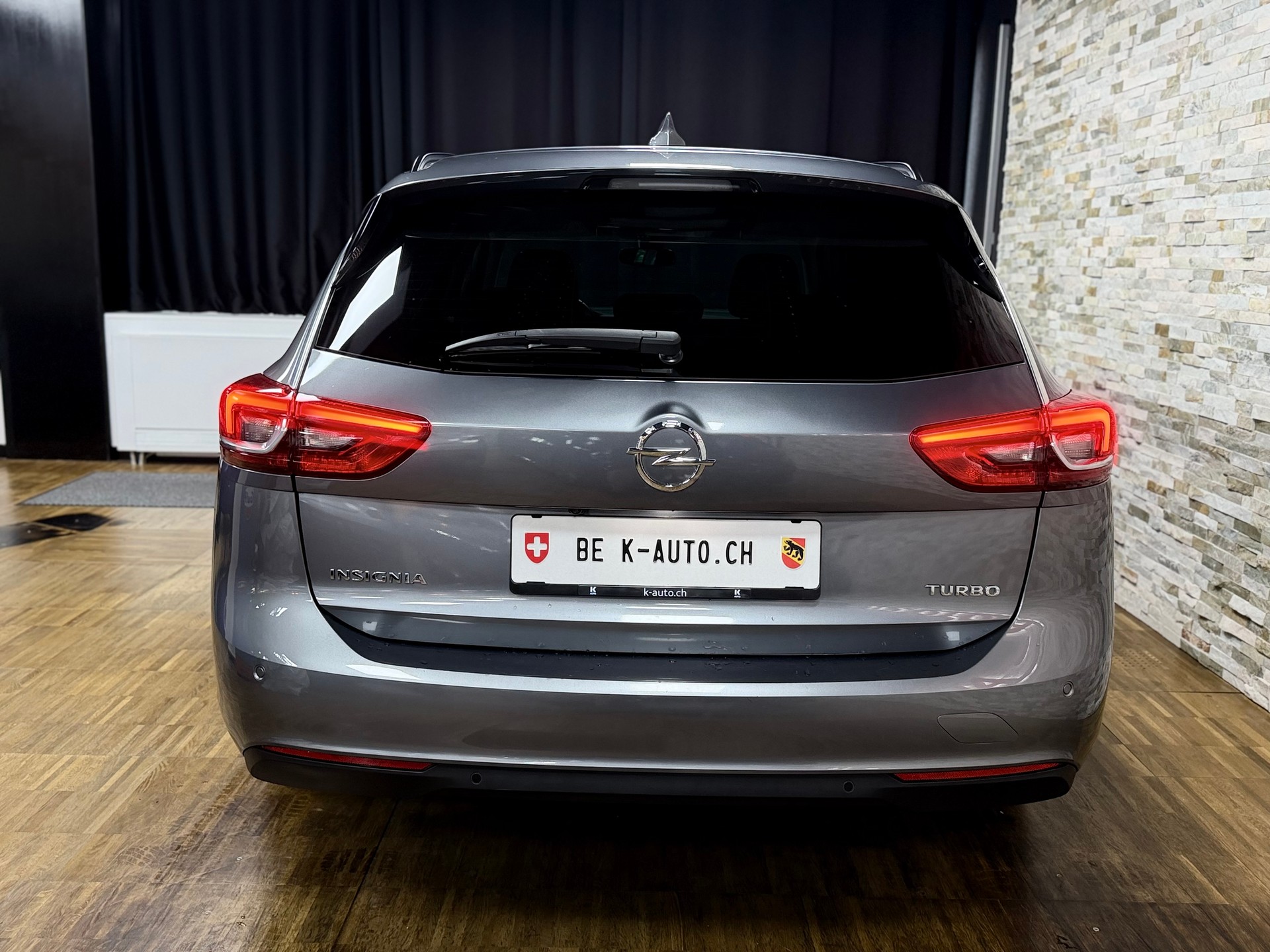 OPEL Insignia 1.5 T Sports Tourer Edition-showroom-element-3
