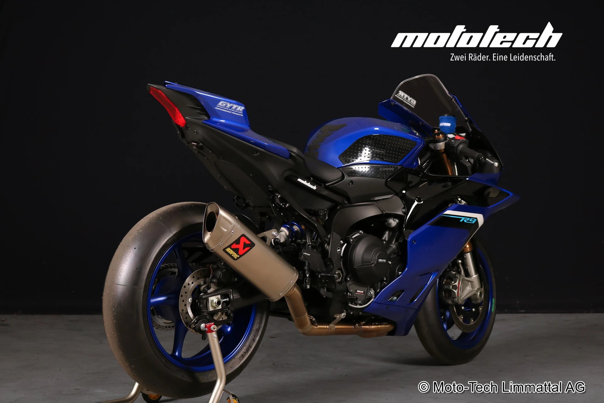 YAMAHA YZF-R9 AKRAPOVIC-image-2