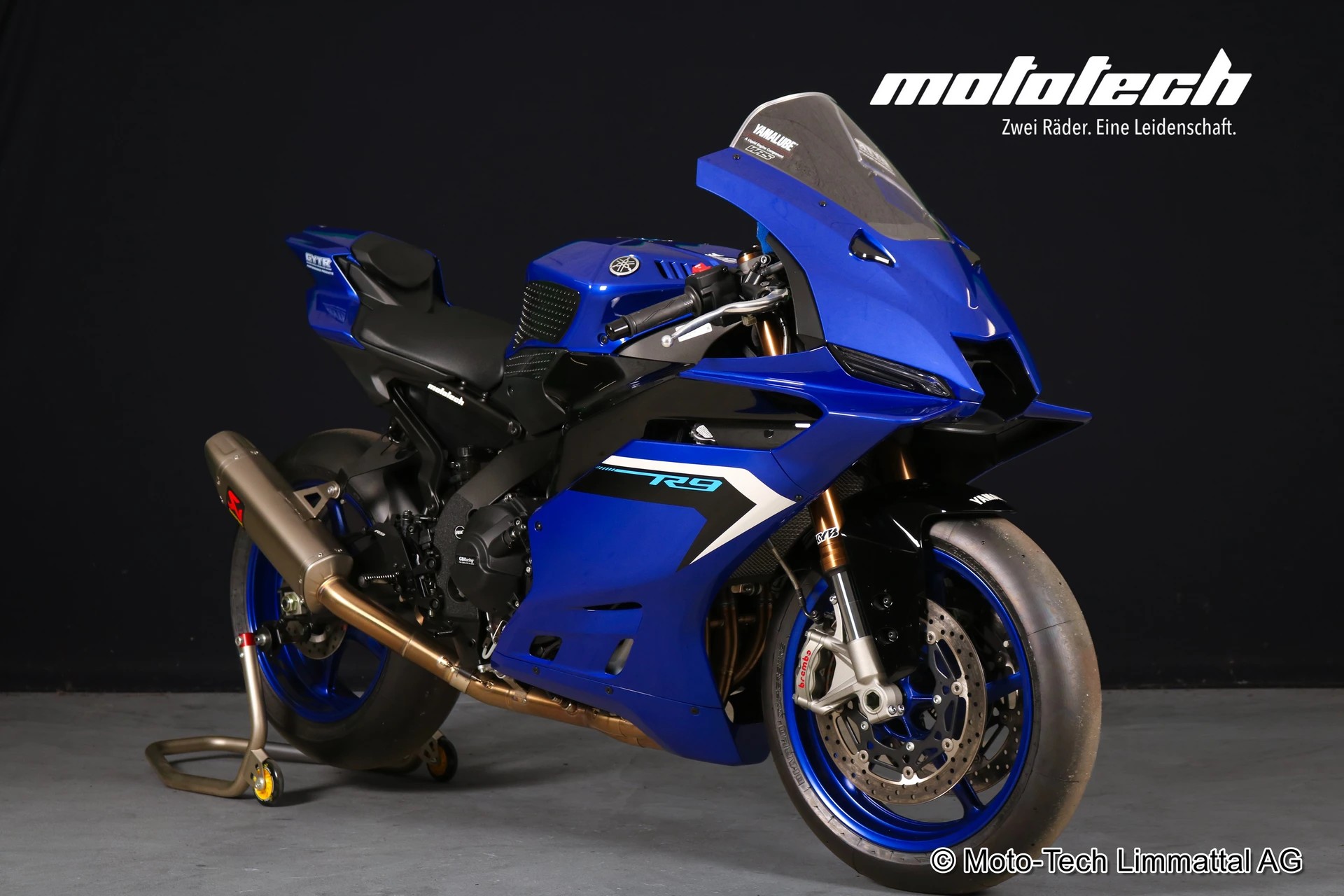 YAMAHA YZF-R9 AKRAPOVIC-image-0