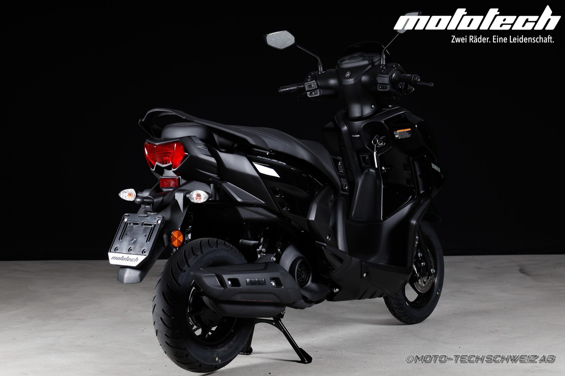 YAMAHA RayZR 125-image-2
