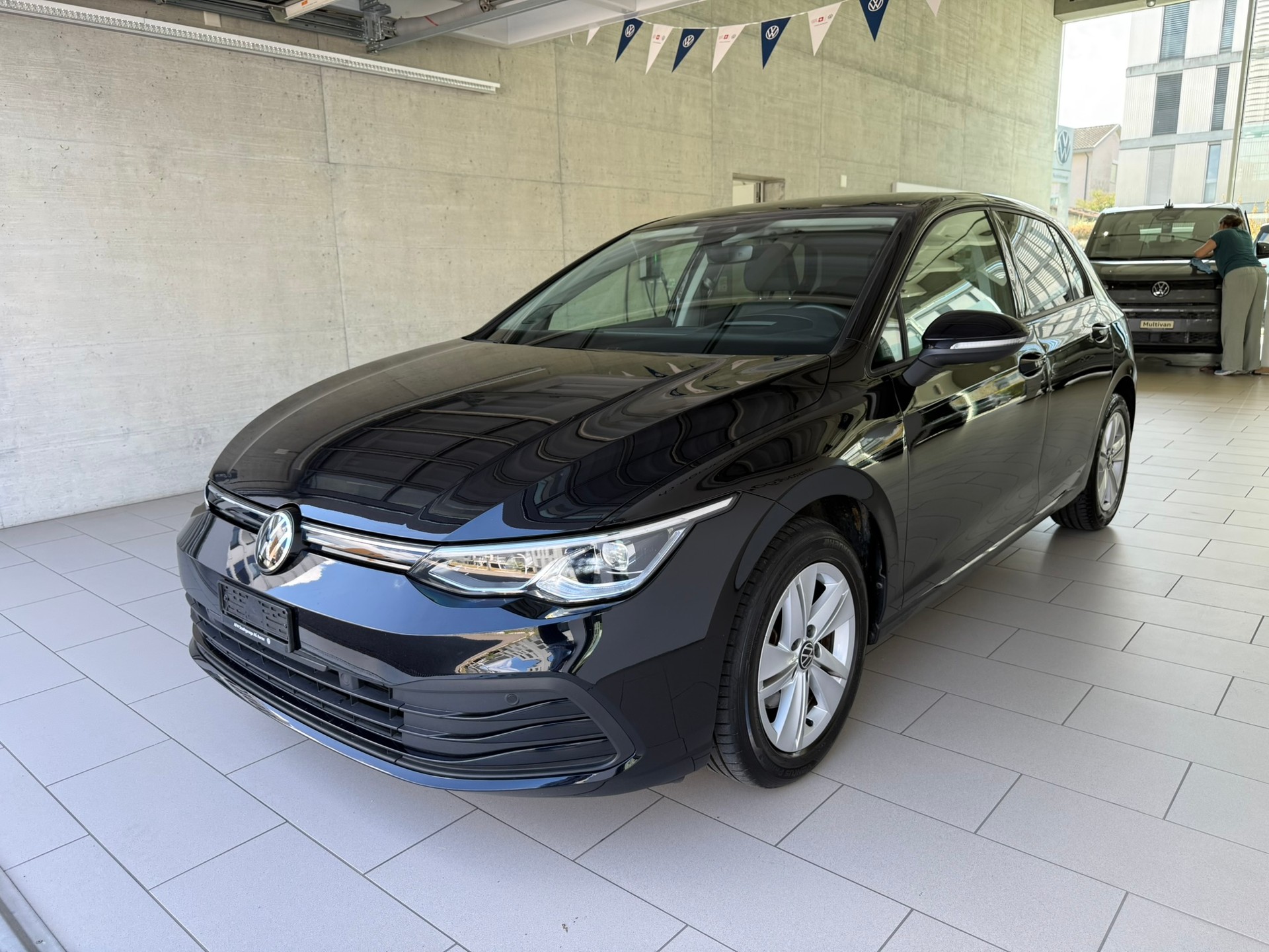 VW Golf 1.5 e TSI ACT Selection DSG-showroom-element-2