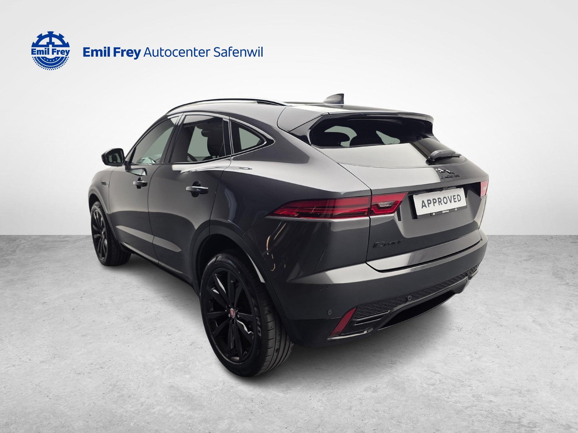 JAGUAR E-Pace 2.0 D I4 200 R-Dynamic Black AWD-showroom-element-2