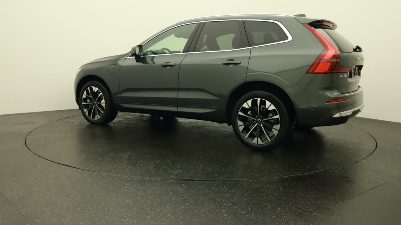 VOLVO XC60 T6 eAWD PluginHybrid Plus Bright Geartronic-showroom-element-2
