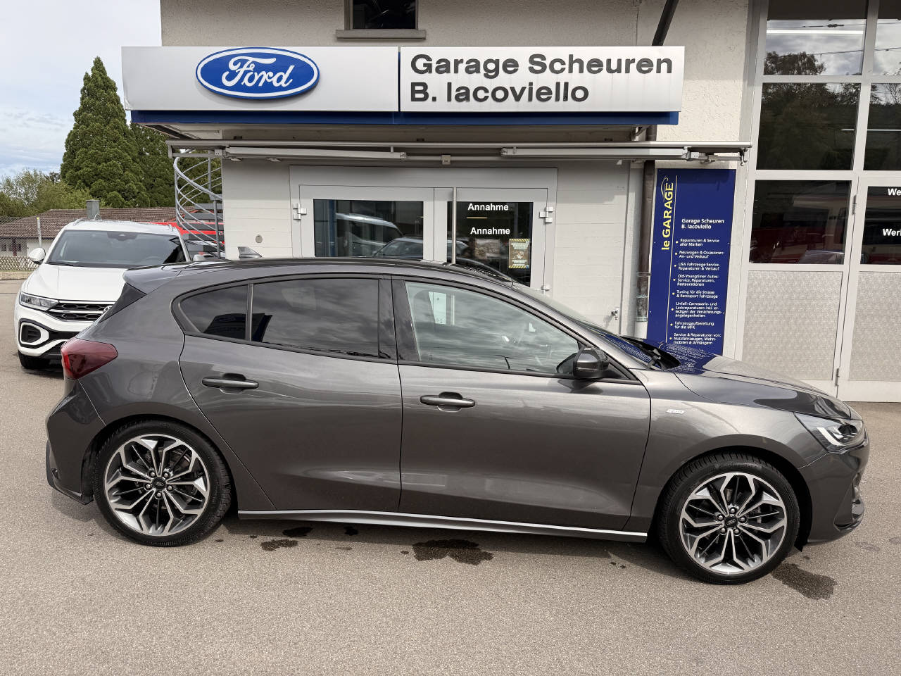 FORD Focus 1.0i EcoB Hybrid 155 ST-Line X-image-6