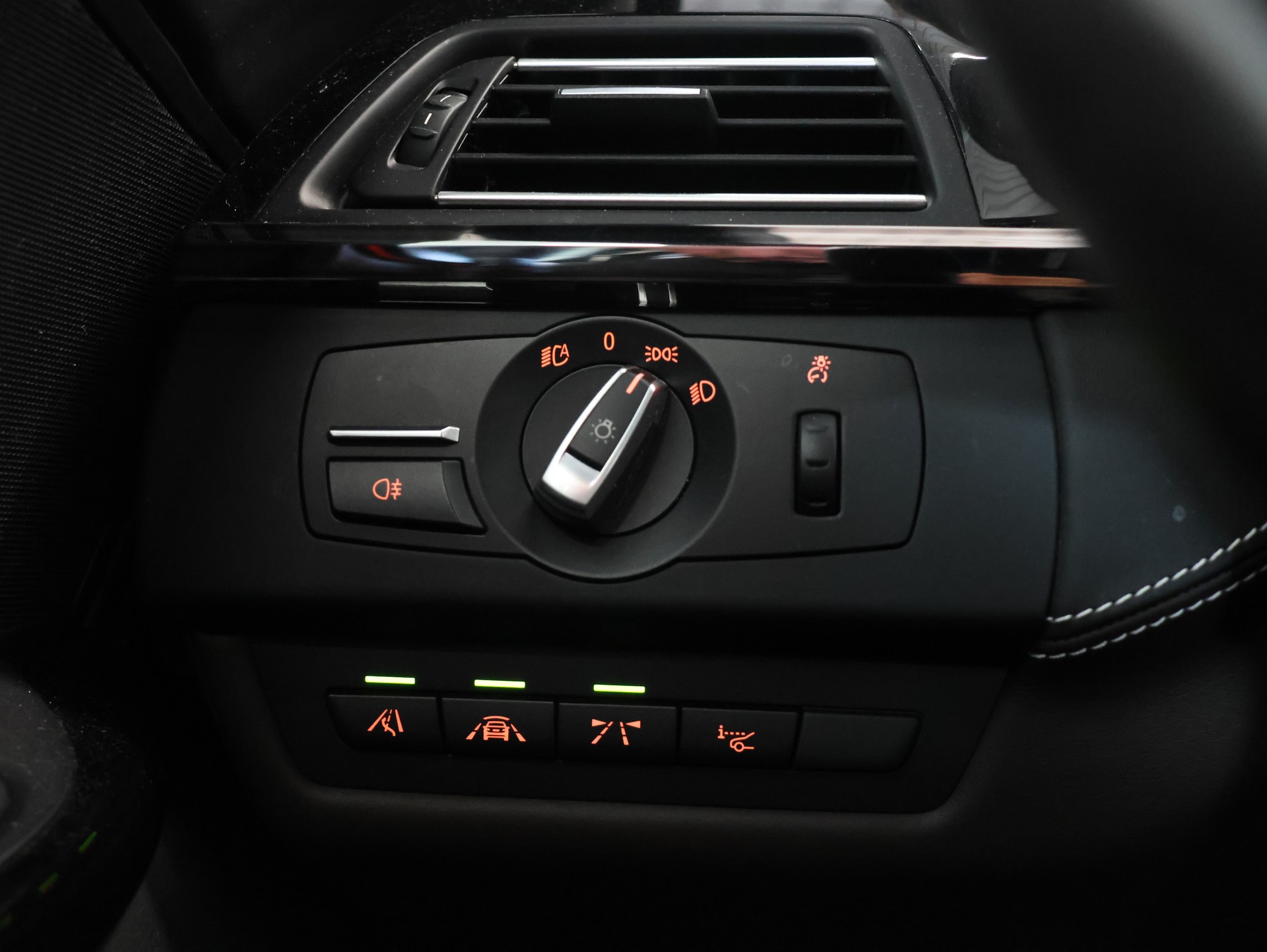 BMW M6 Gran Coupé Competition • INDIVIDUAL VOLL-LEDER •-image-25