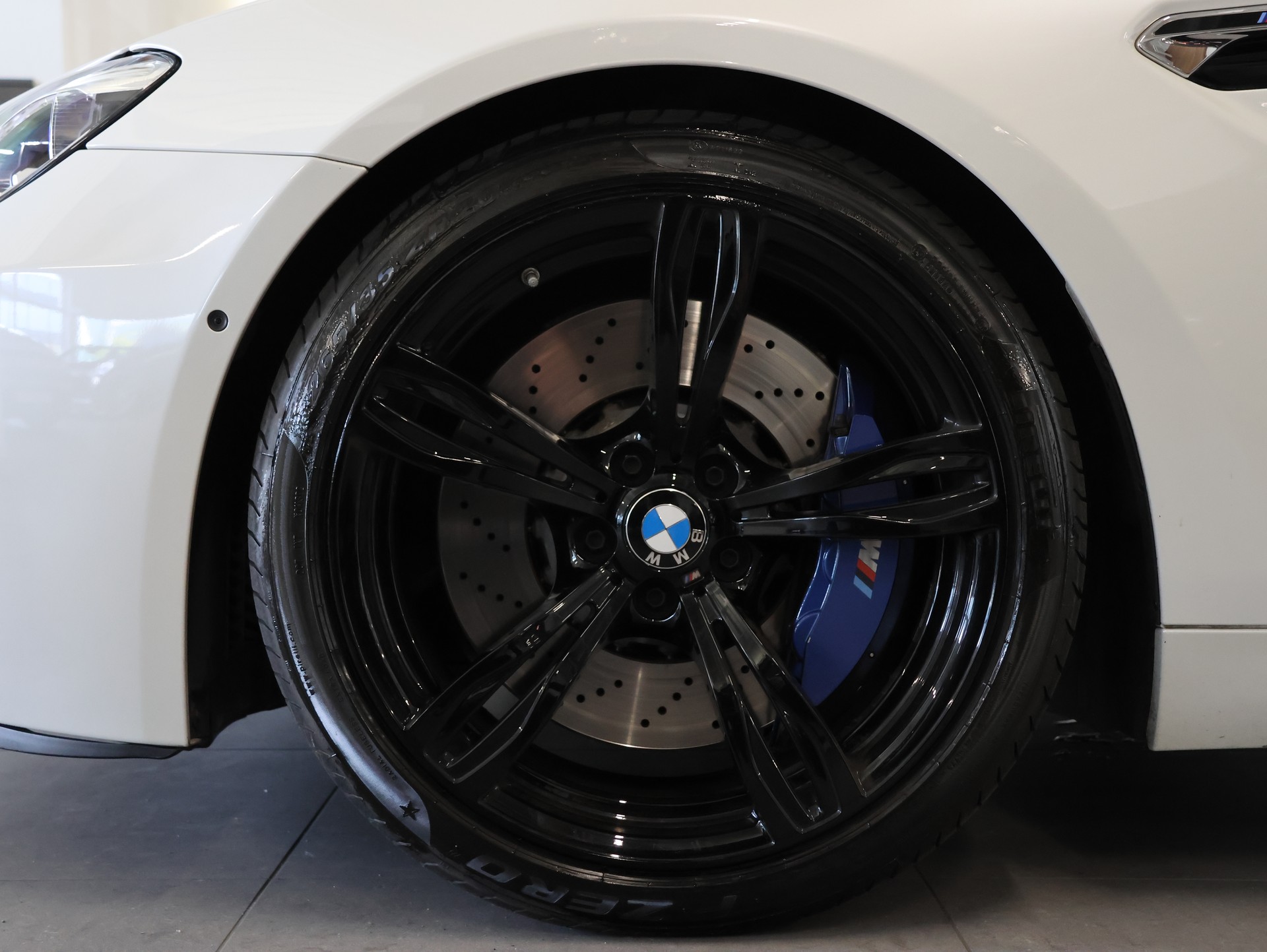 BMW M6 Gran Coupé Competition • INDIVIDUAL VOLL-LEDER •-image-12