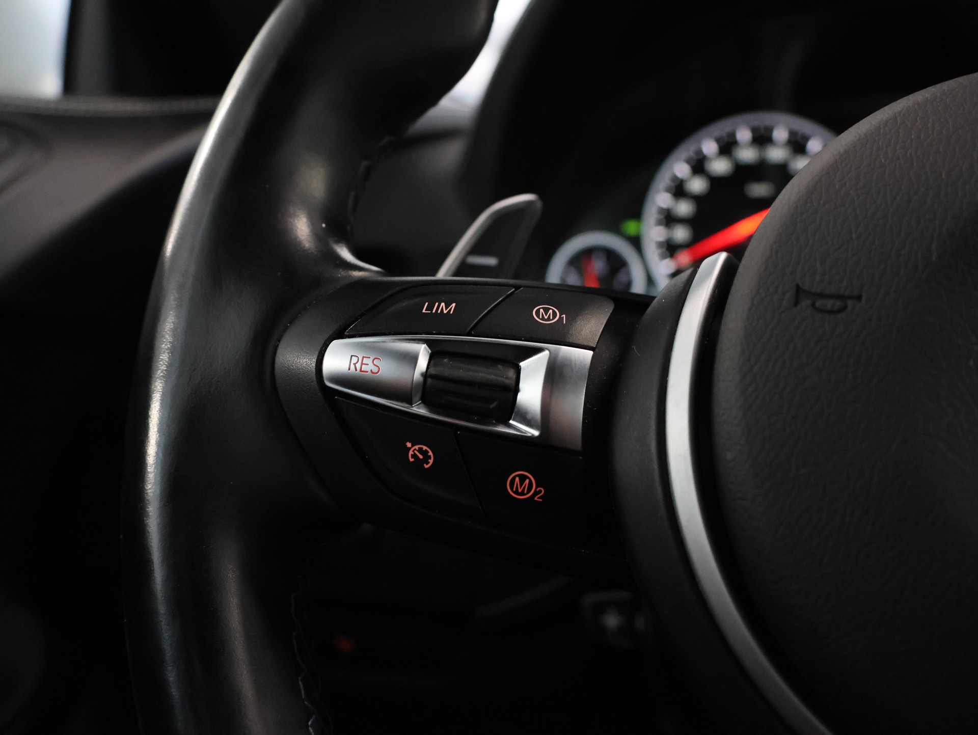 BMW M6 Gran Coupé Competition • INDIVIDUAL VOLL-LEDER •-image-22