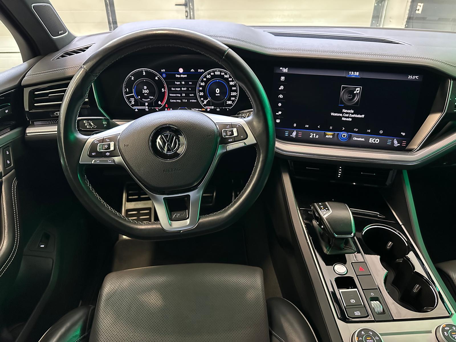 VW Touareg 3.0 TDI R Line Tiptronic *Attelage électrique *Carplay *2 jeux de roues-image-16