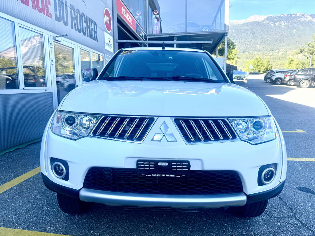MITSUBISHI L 200 4x4 D-Cab pick-up 2.5 DID HP 178 4x4 Intense-showroom-element-1