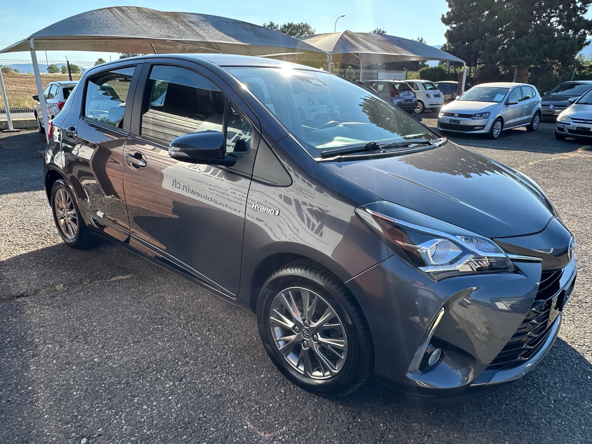 TOYOTA Yaris 1.5 VVT-i Hybrid Comfort e-CVT-showroom-element-2