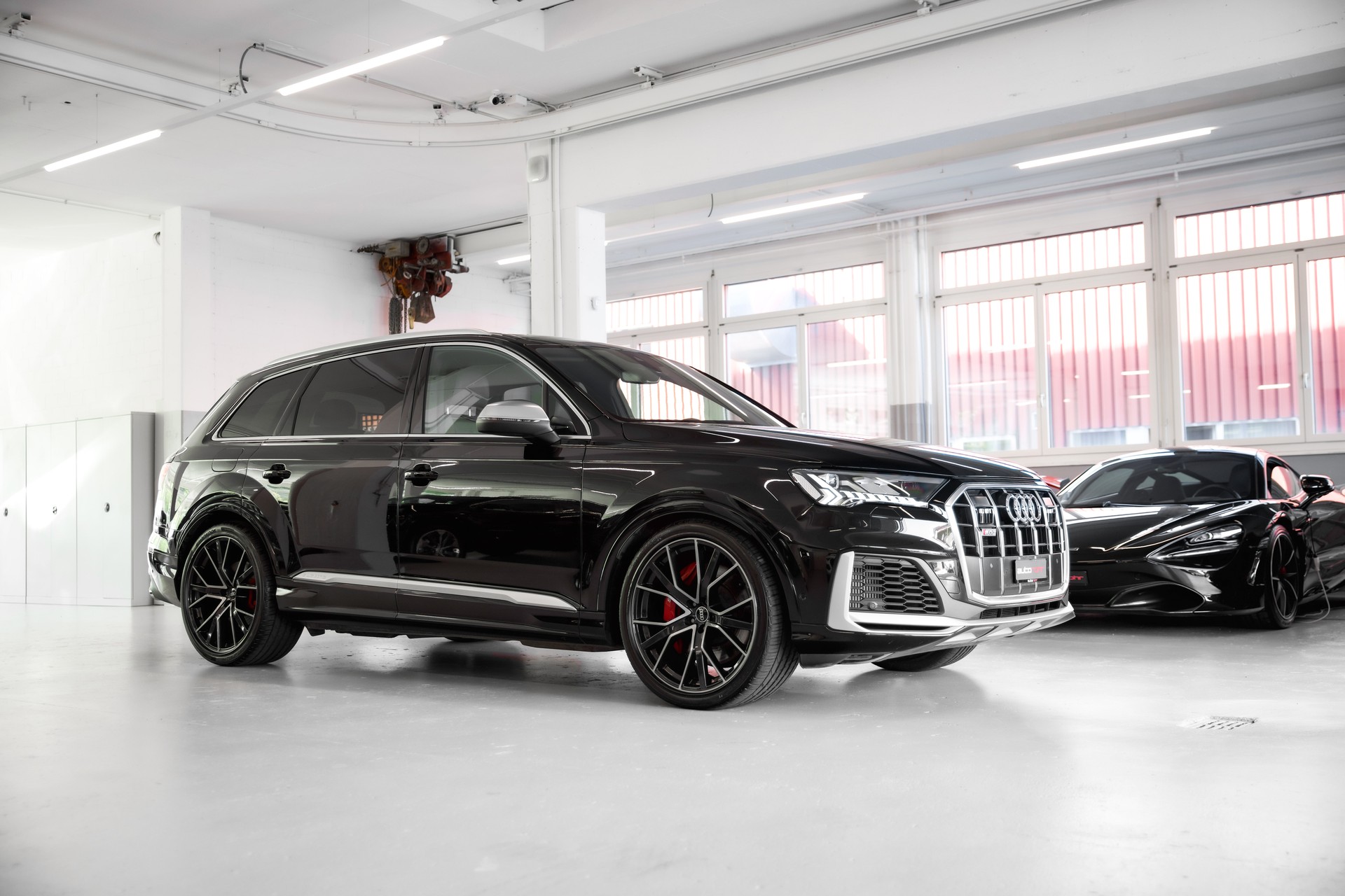 AUDI SQ7 TFSI quattro tiptronic