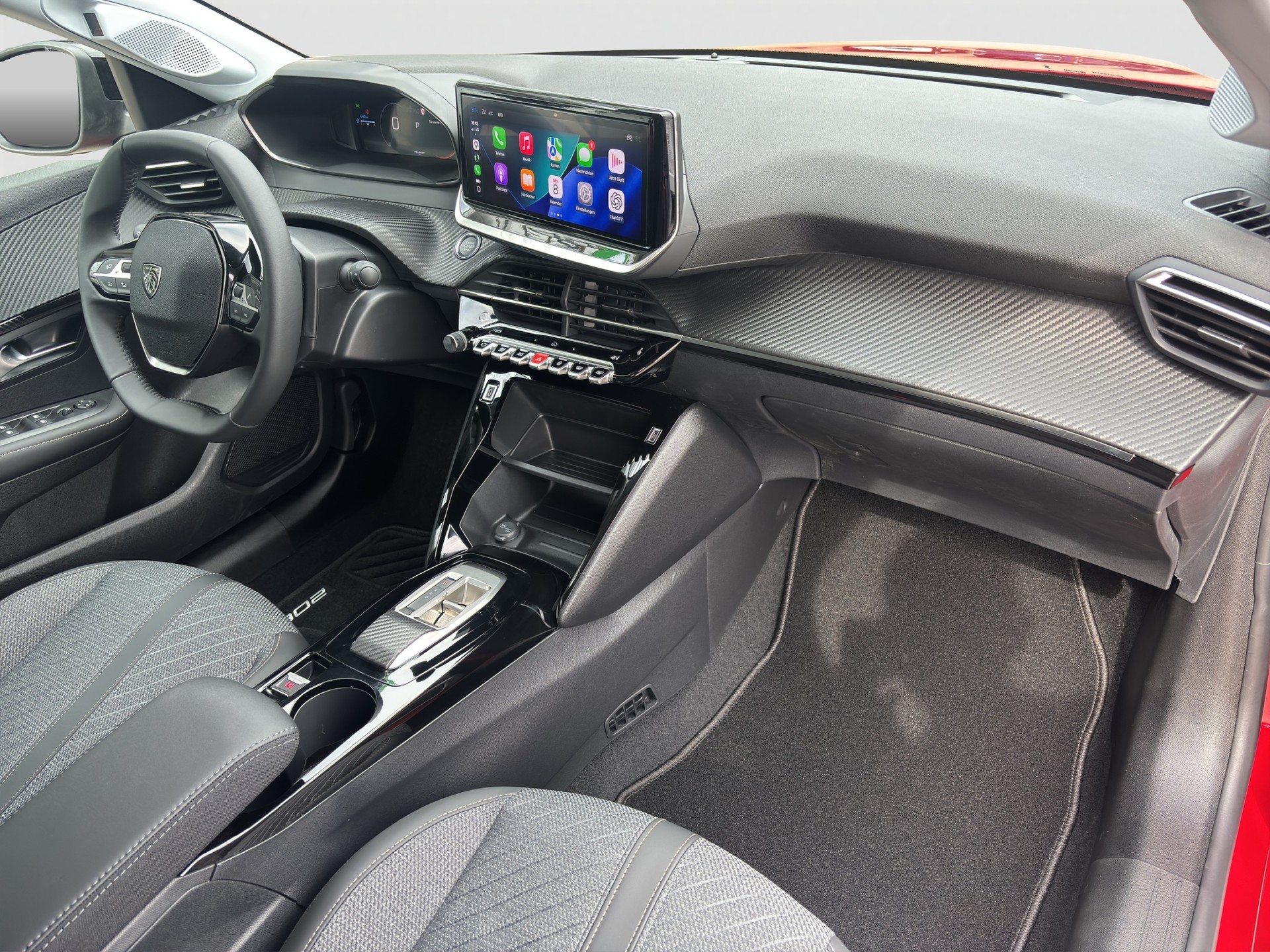PEUGEOT 208 1.2 MHEV 110 Allure-image-15