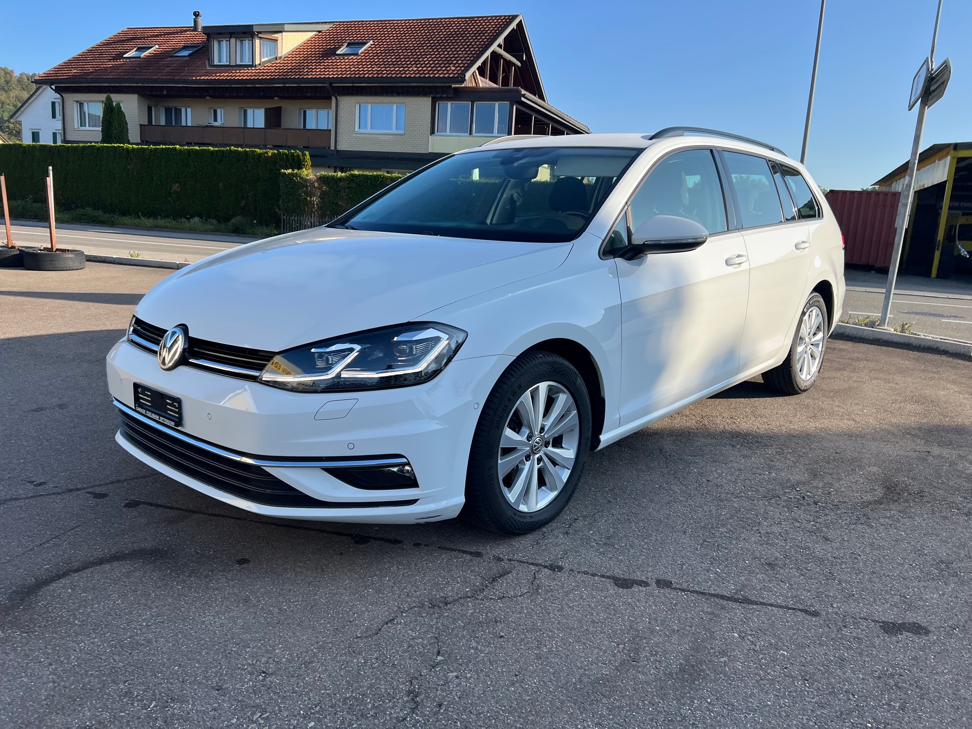 VW Golf Variant 2.0 TDI Comfortline 4Motion DSG-showroom-element-1