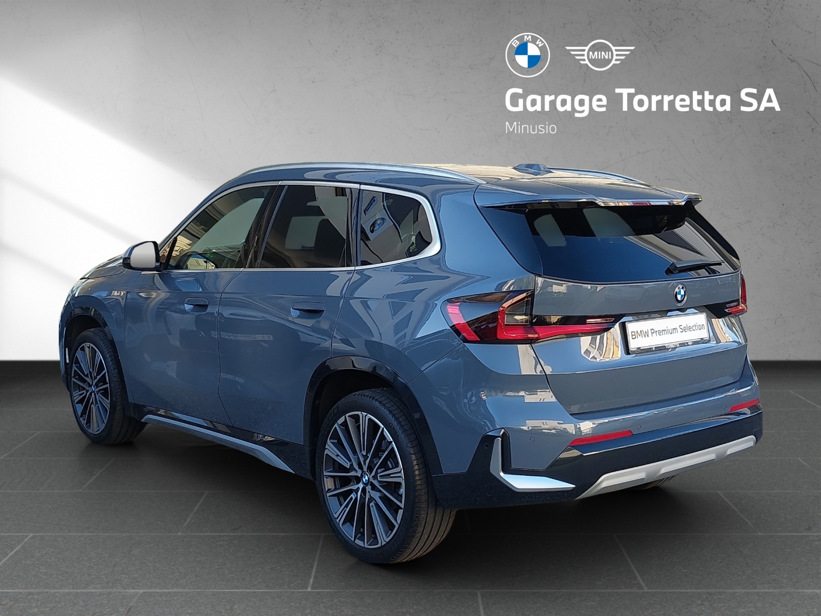 BMW X1 xDrive 23d 48V xLine-showroom-element-2