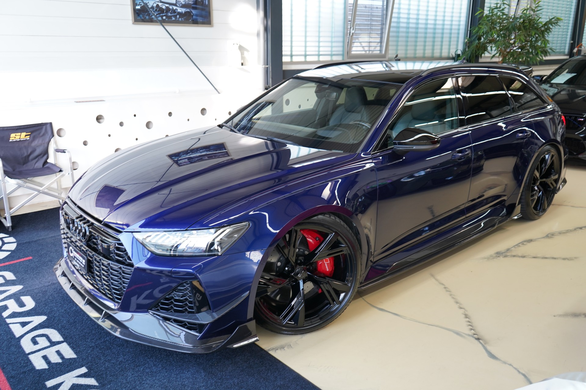 AUDI RS6 Avant 4.0 TFSI V8 quattro / Exklusiv Carbon Kit **-showroom-element-2