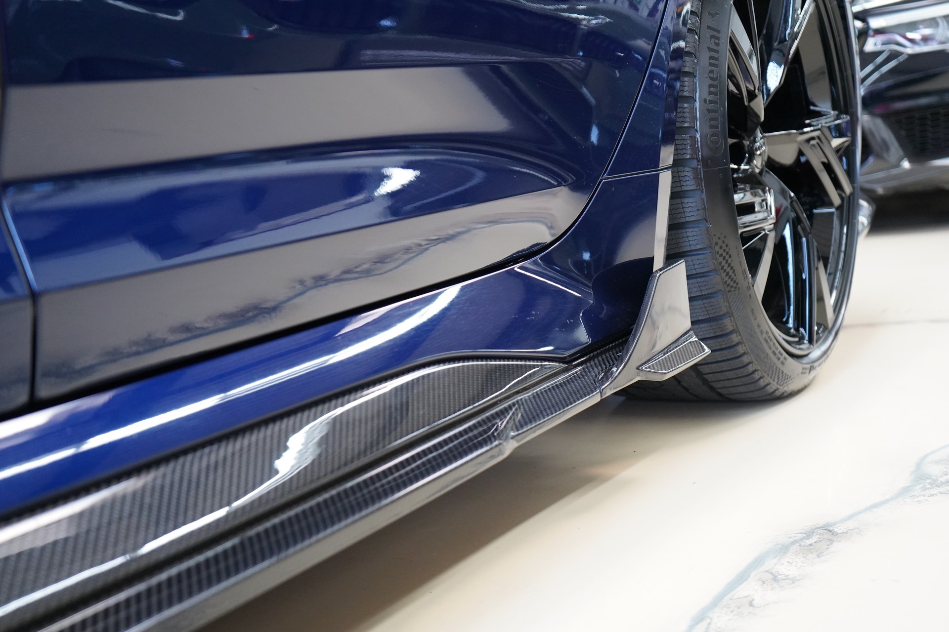 AUDI RS6 Avant 4.0 TFSI V8 quattro / Exklusiv Carbon Kit **-image-4