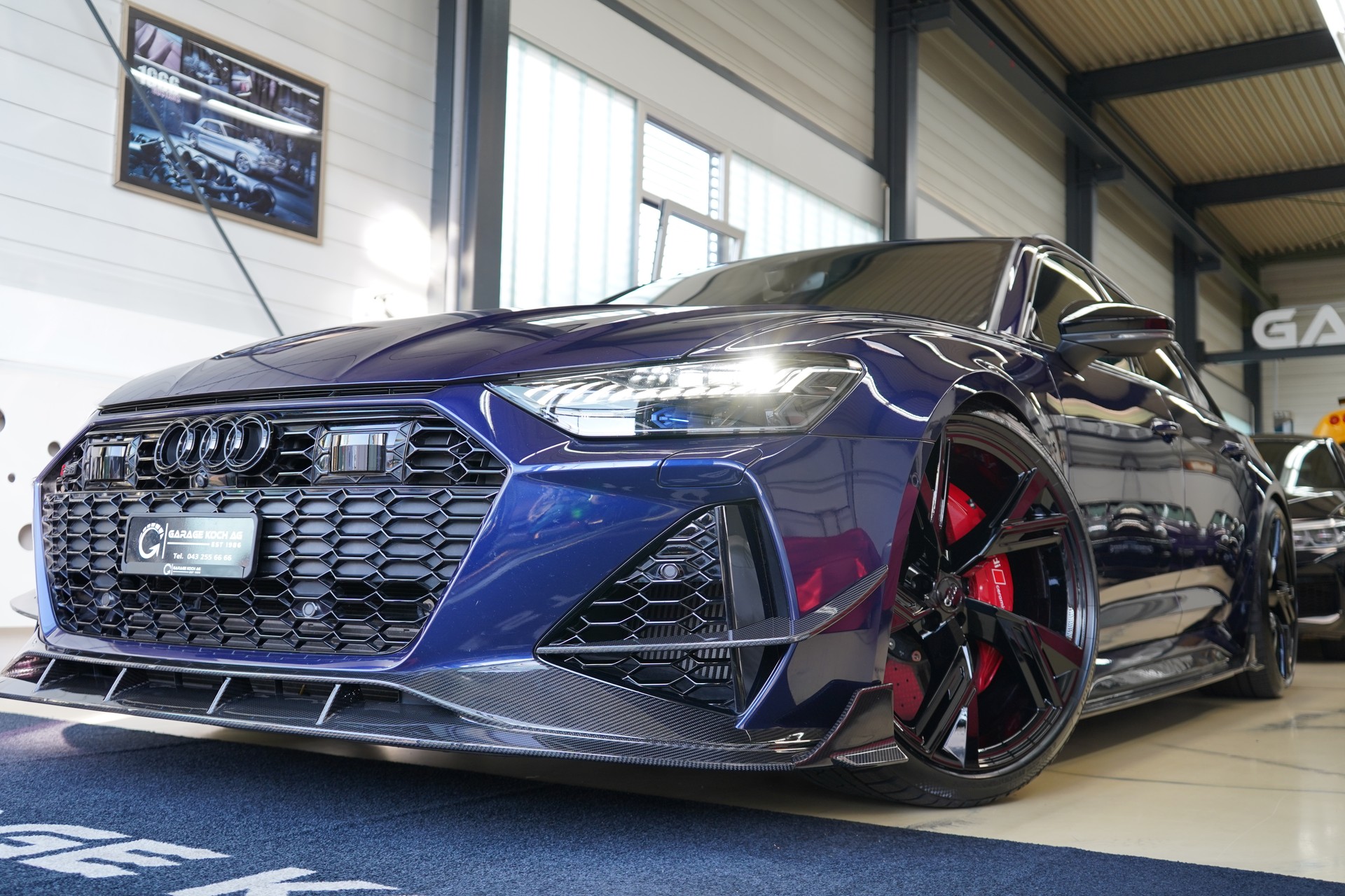 AUDI RS6 Avant 4.0 TFSI V8 quattro / Exklusiv Carbon Kit **-showroom-element-1