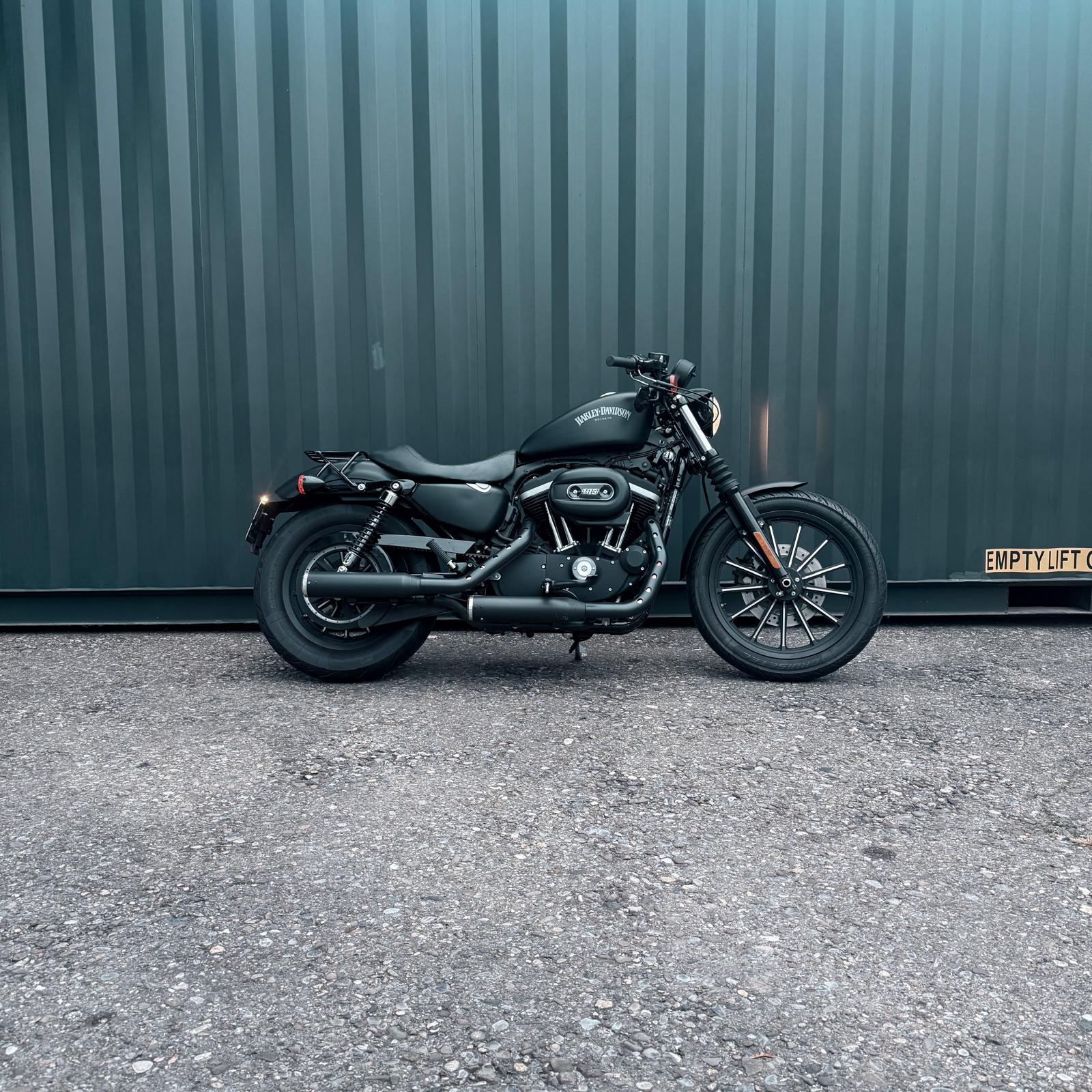 HARLEY-DAVIDSON XL 883 N Sportster Iron-image-0