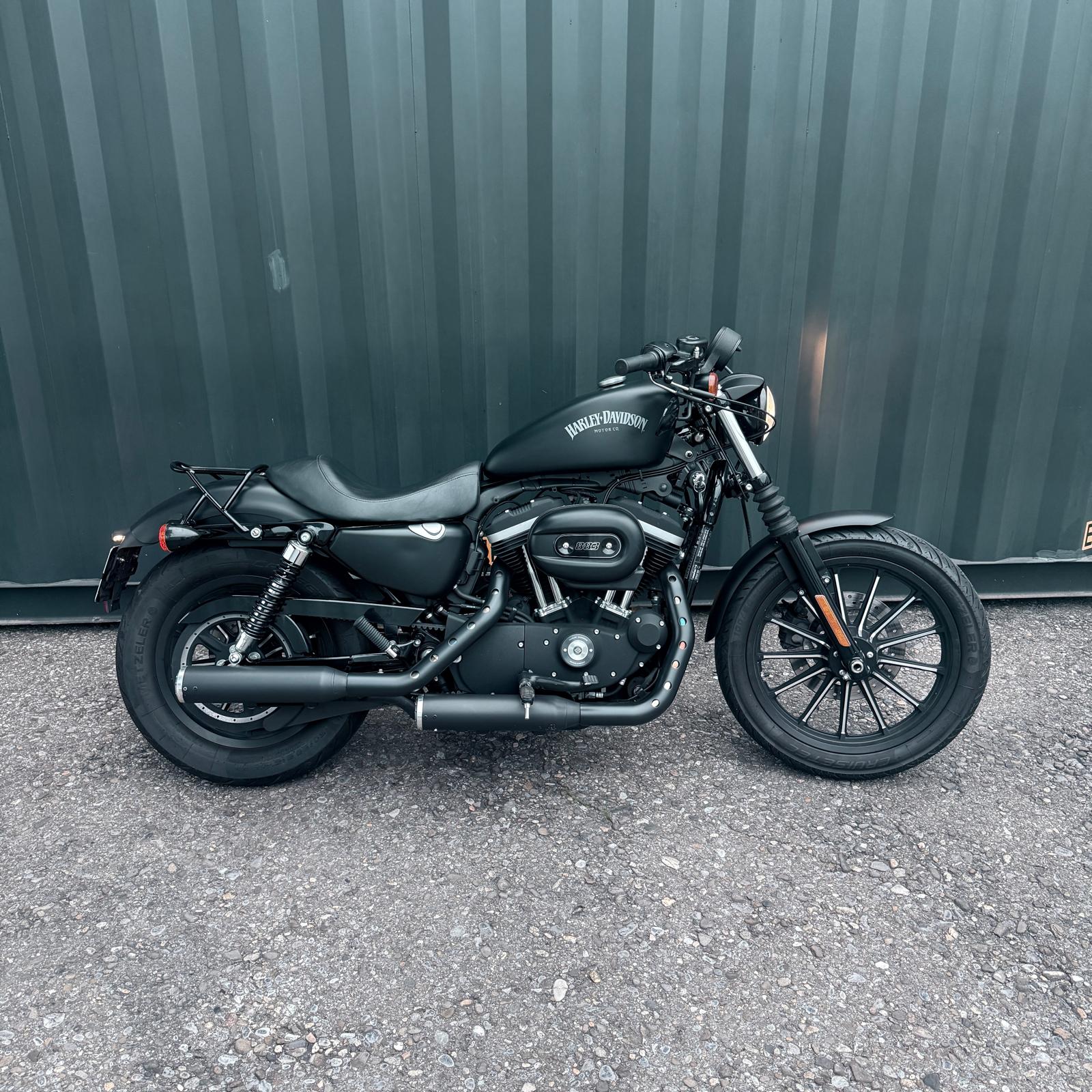 HARLEY-DAVIDSON XL 883 N Sportster Iron-image-2