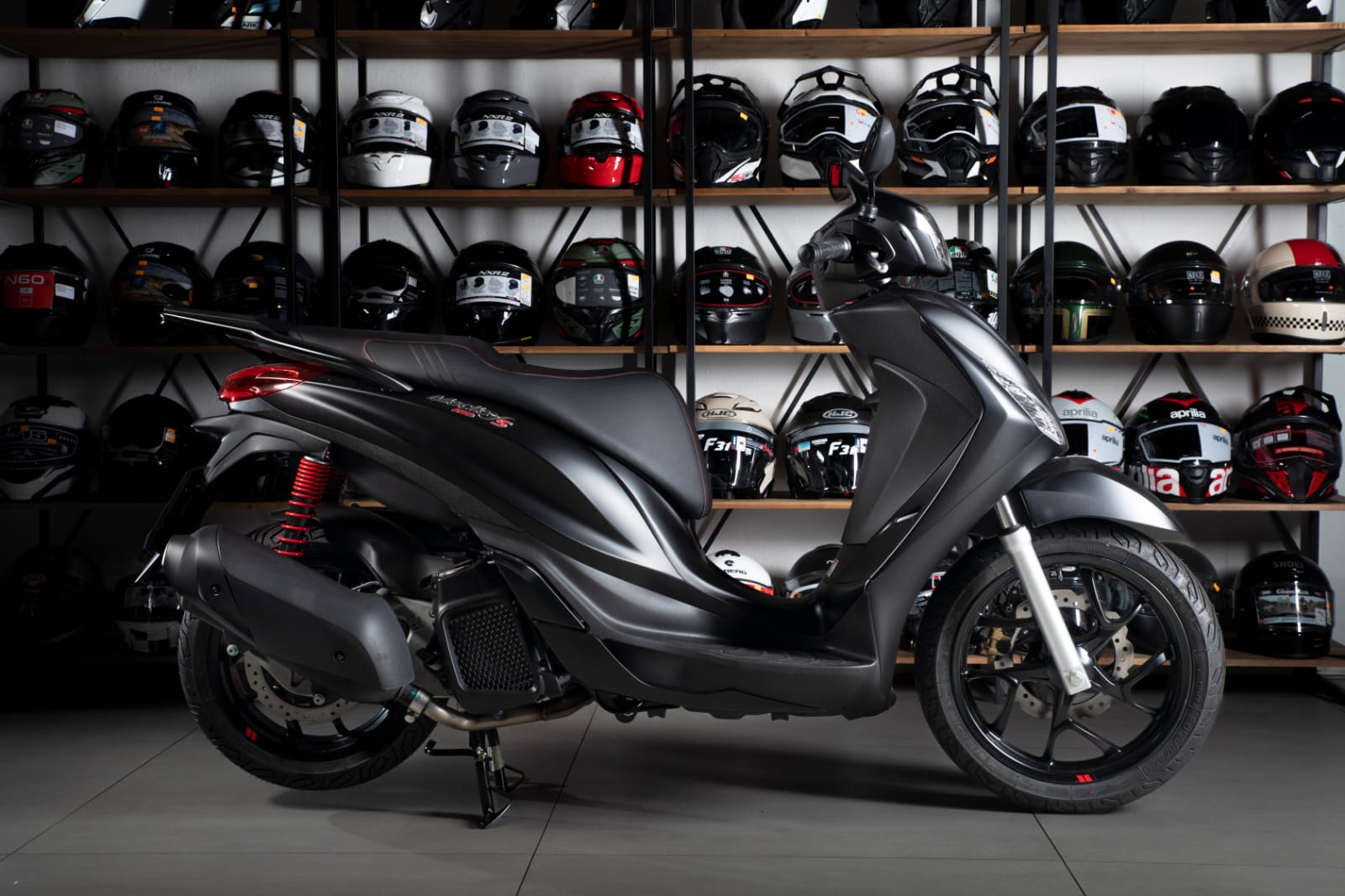 PIAGGIO Medley 125 Sport-image-0