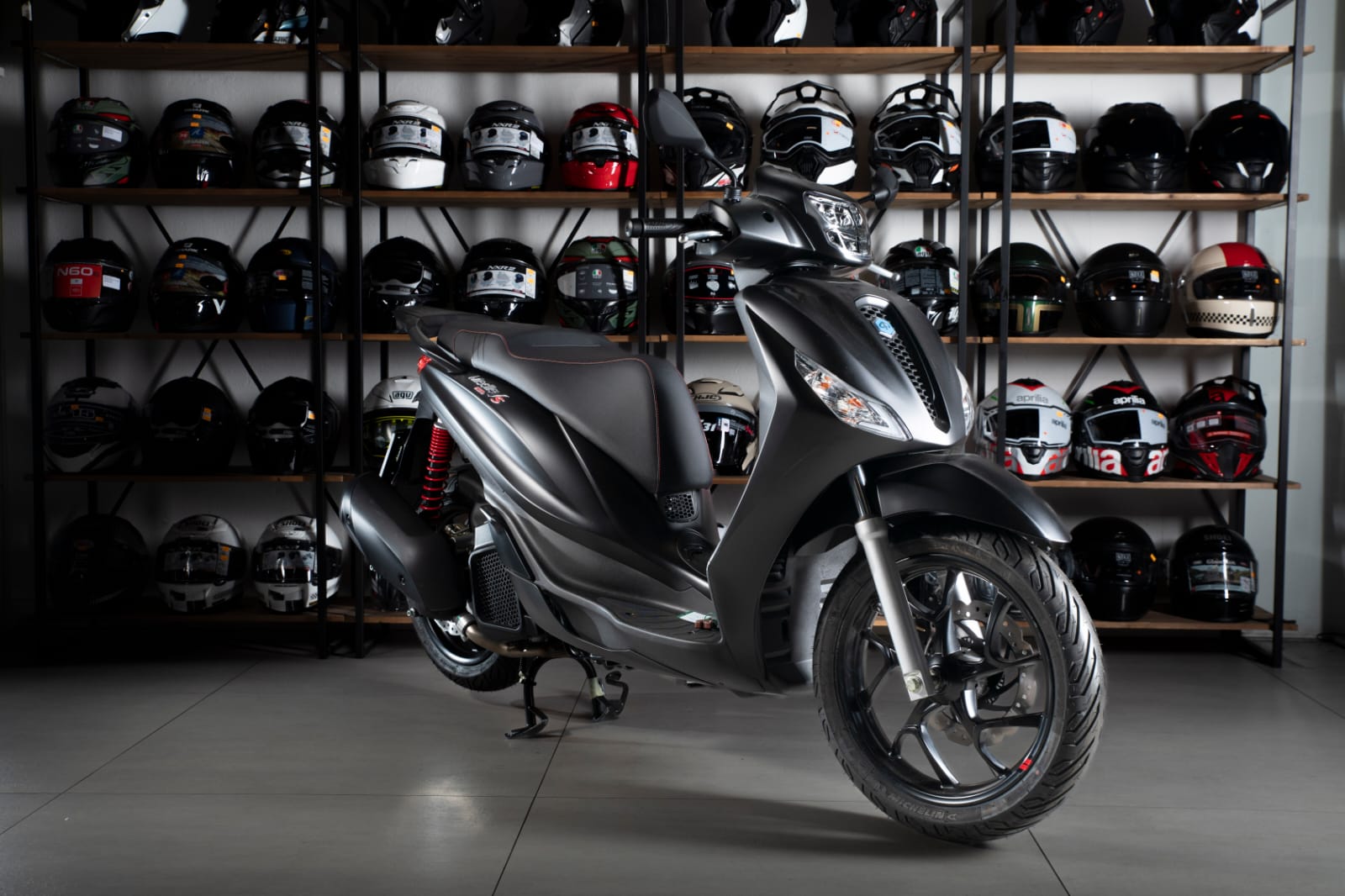PIAGGIO Medley 125 Sport-image-2