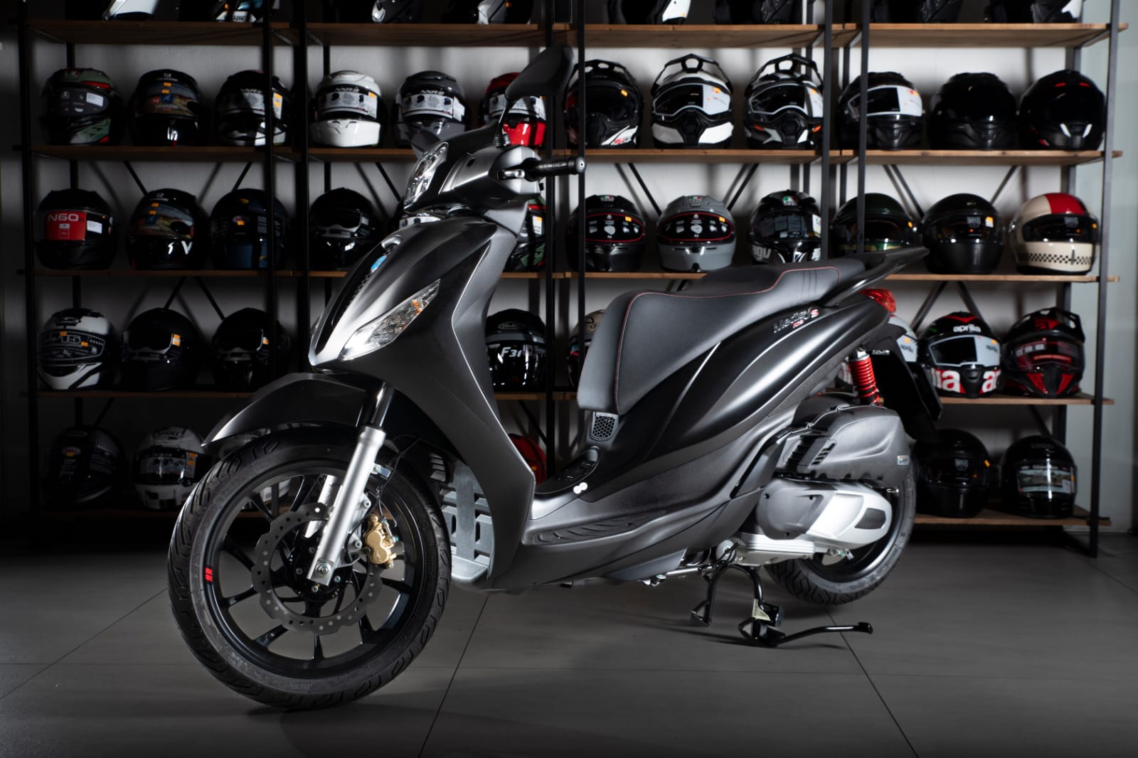 PIAGGIO Medley 125 Sport-image-1