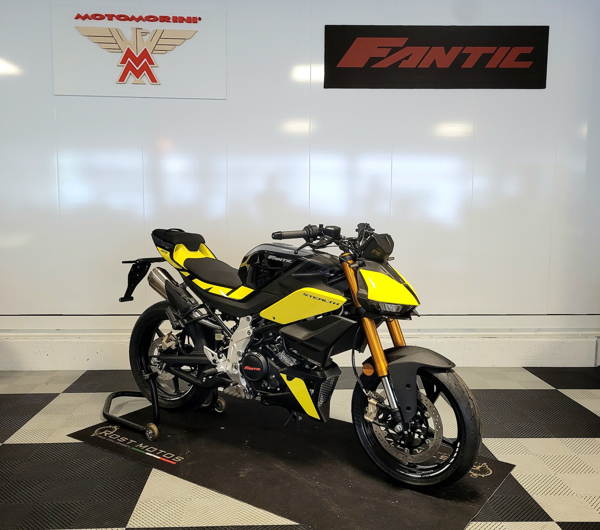 FANTIC STEALTH 125-image-1