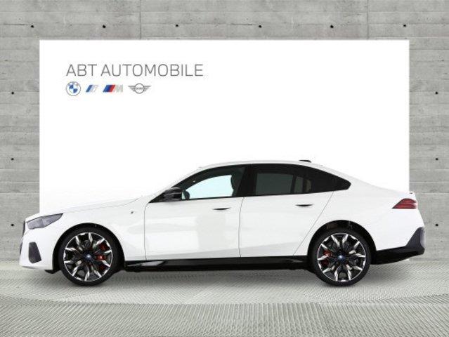 BMW i5 M60 xDrive-showroom-element-1