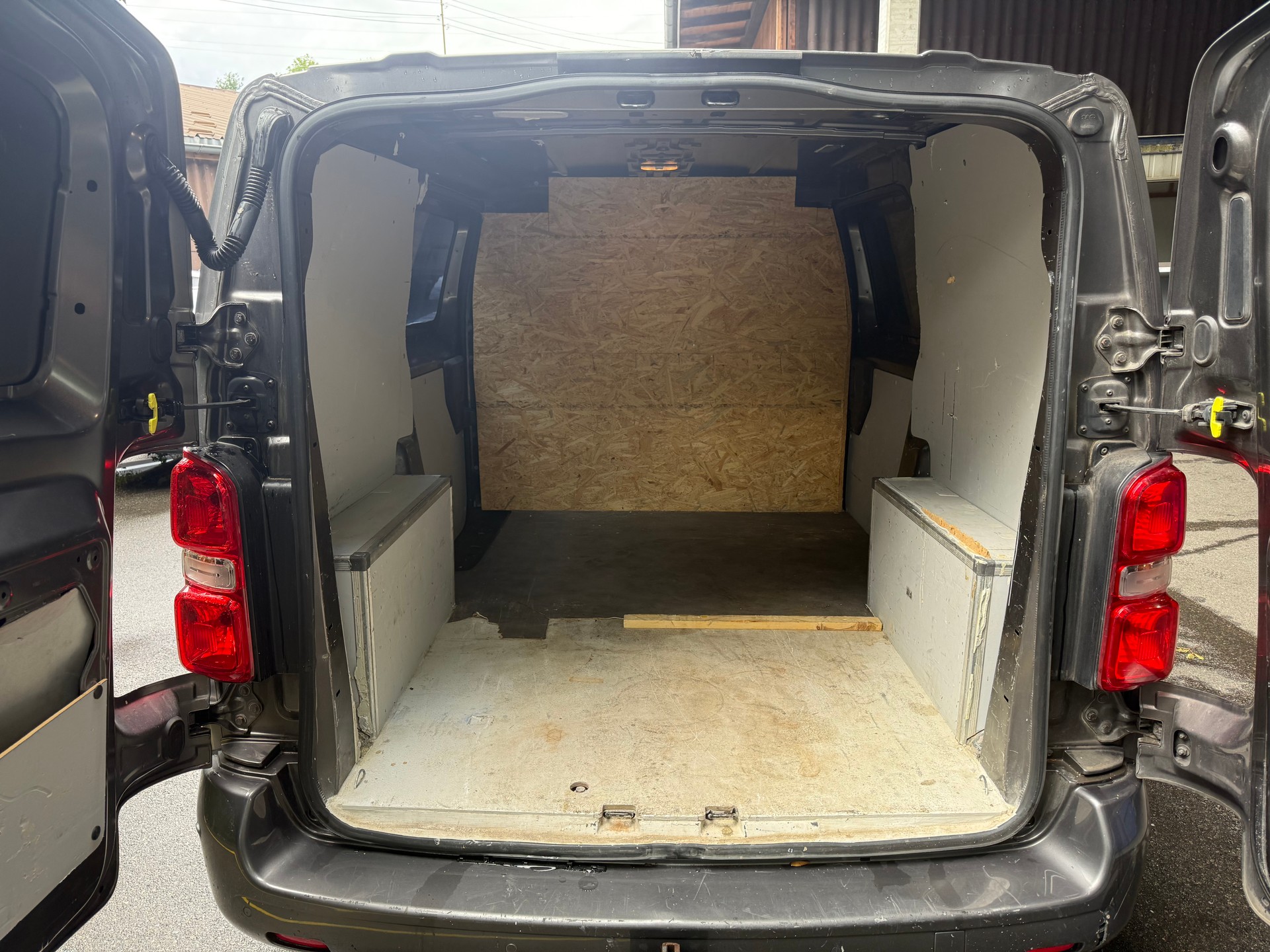 CITROEN Jumpy 2.0 BlueHDi 180 S&S XL Attraction EAT6-image-6