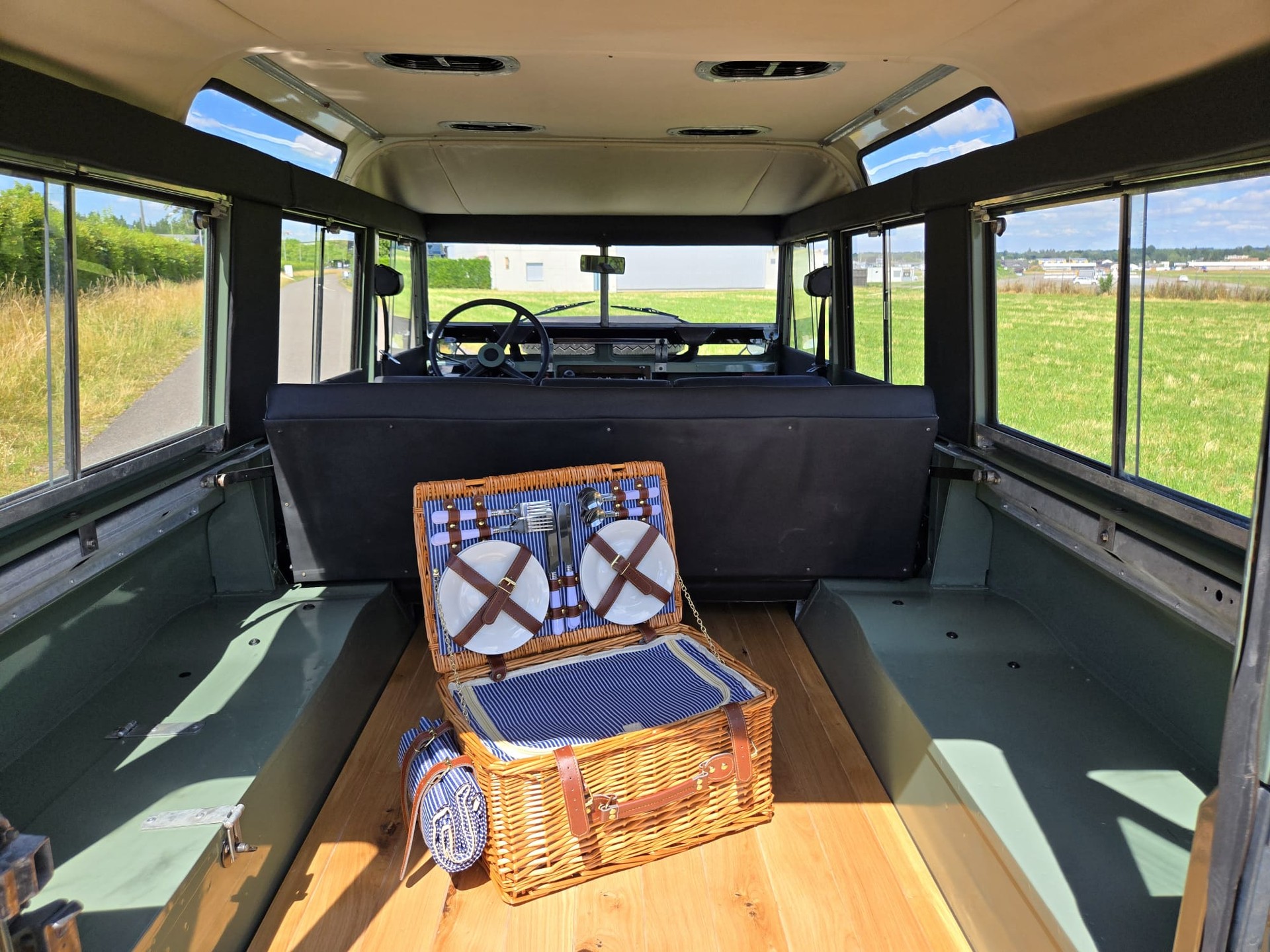 LAND ROVER IIA 109-image-11