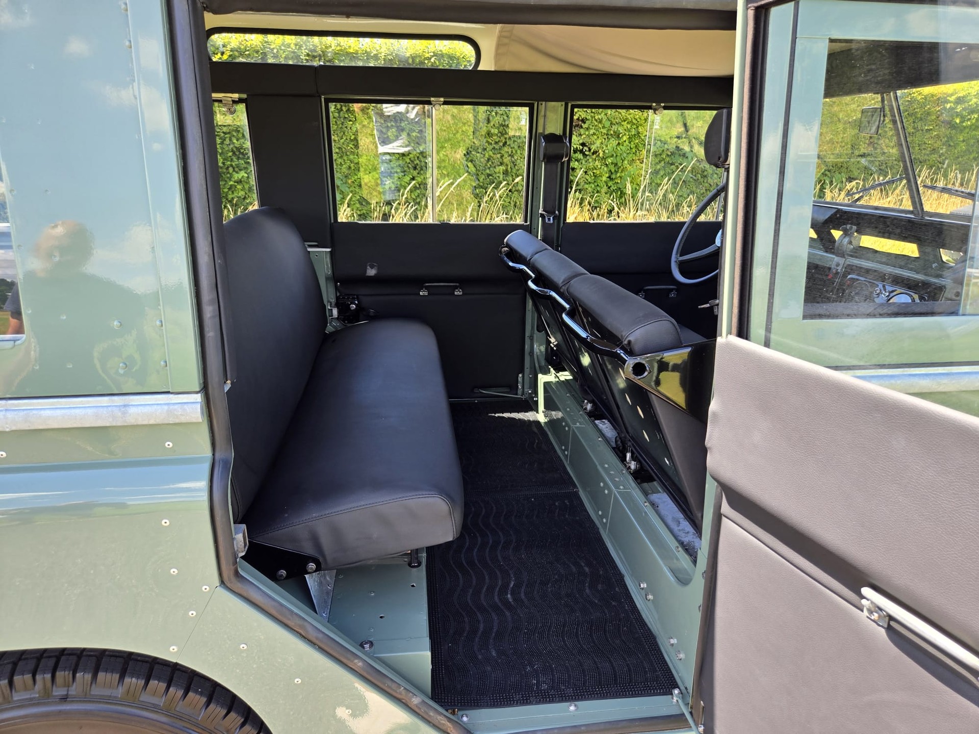 LAND ROVER IIA 109-image-10
