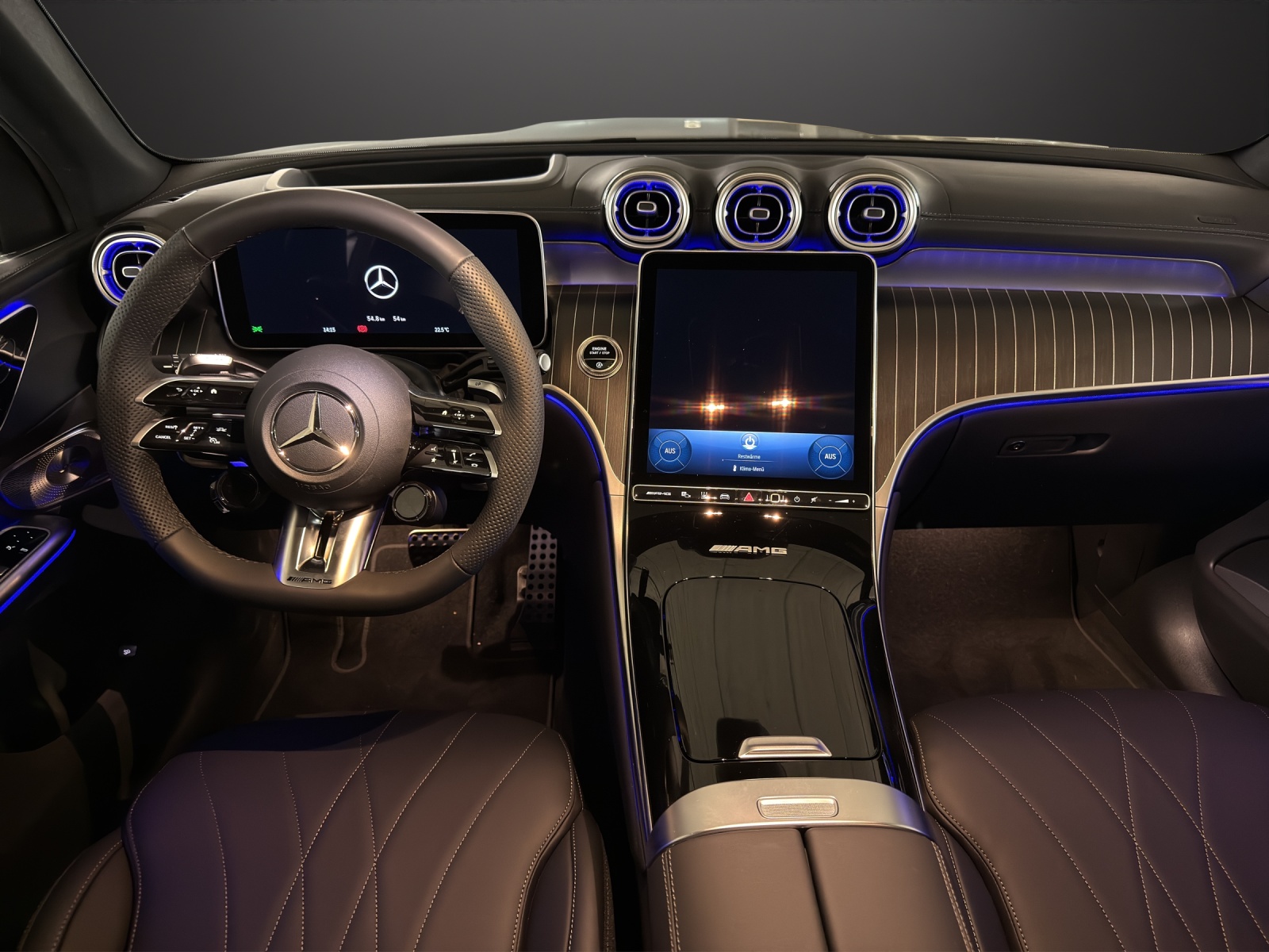 MERCEDES-BENZ GLC 43 AMG Executive Edition 4Matic 9G-Tronic-image-9