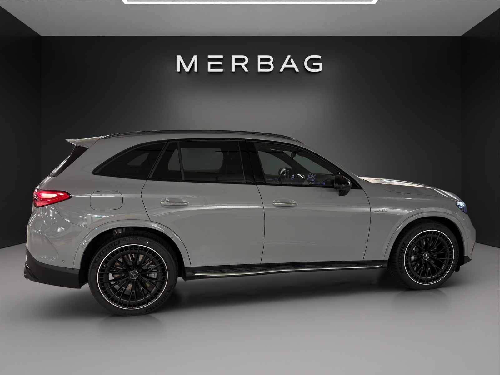 MERCEDES-BENZ GLC 43 AMG Executive Edition 4Matic 9G-Tronic-image-3
