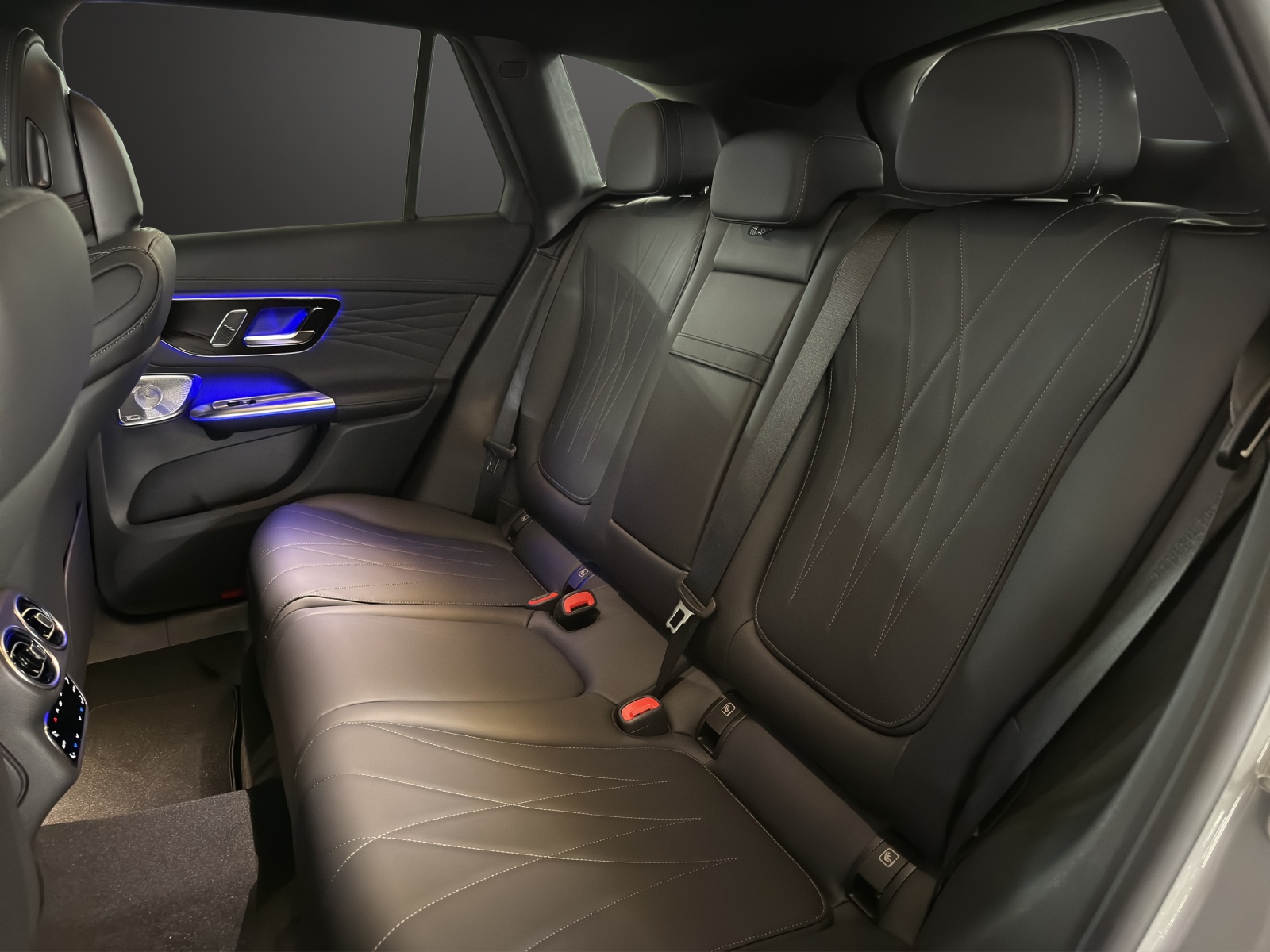 MERCEDES-BENZ GLC 43 AMG Executive Edition 4Matic 9G-Tronic-image-15