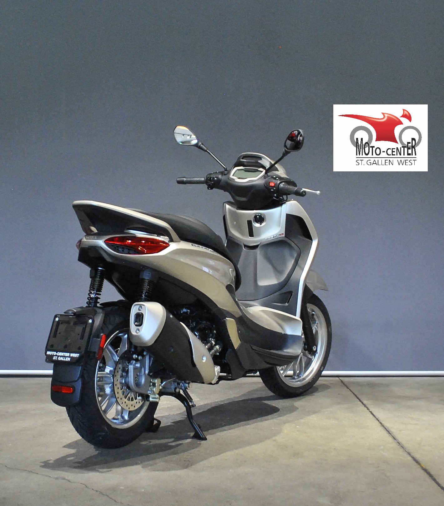 PIAGGIO Beverly 300-image-4