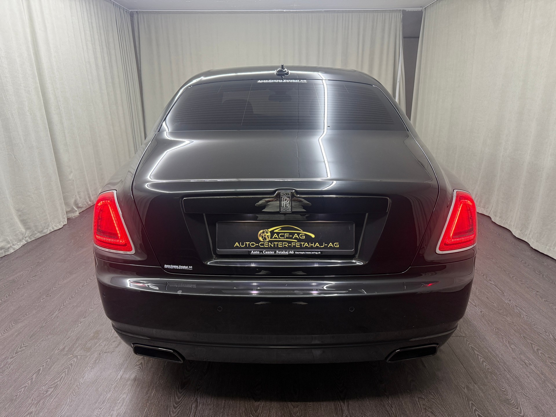 ROLLS-ROYCE Ghost 6.6 V12 Black Badge-image-4