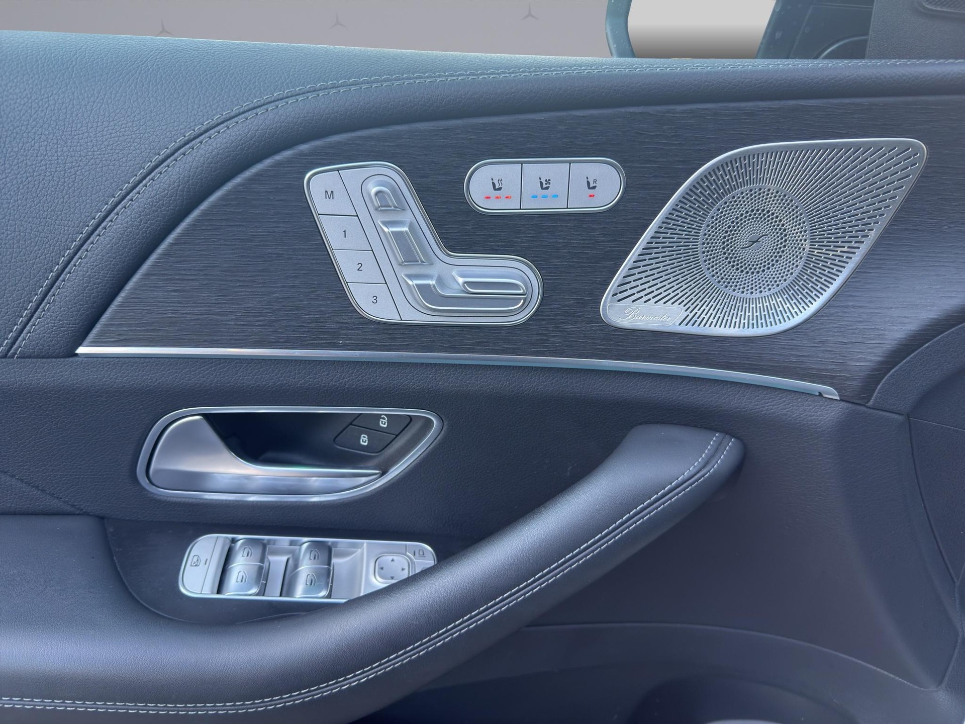 MERCEDES-BENZ GLE 450 AMG Line 4matic-image-17