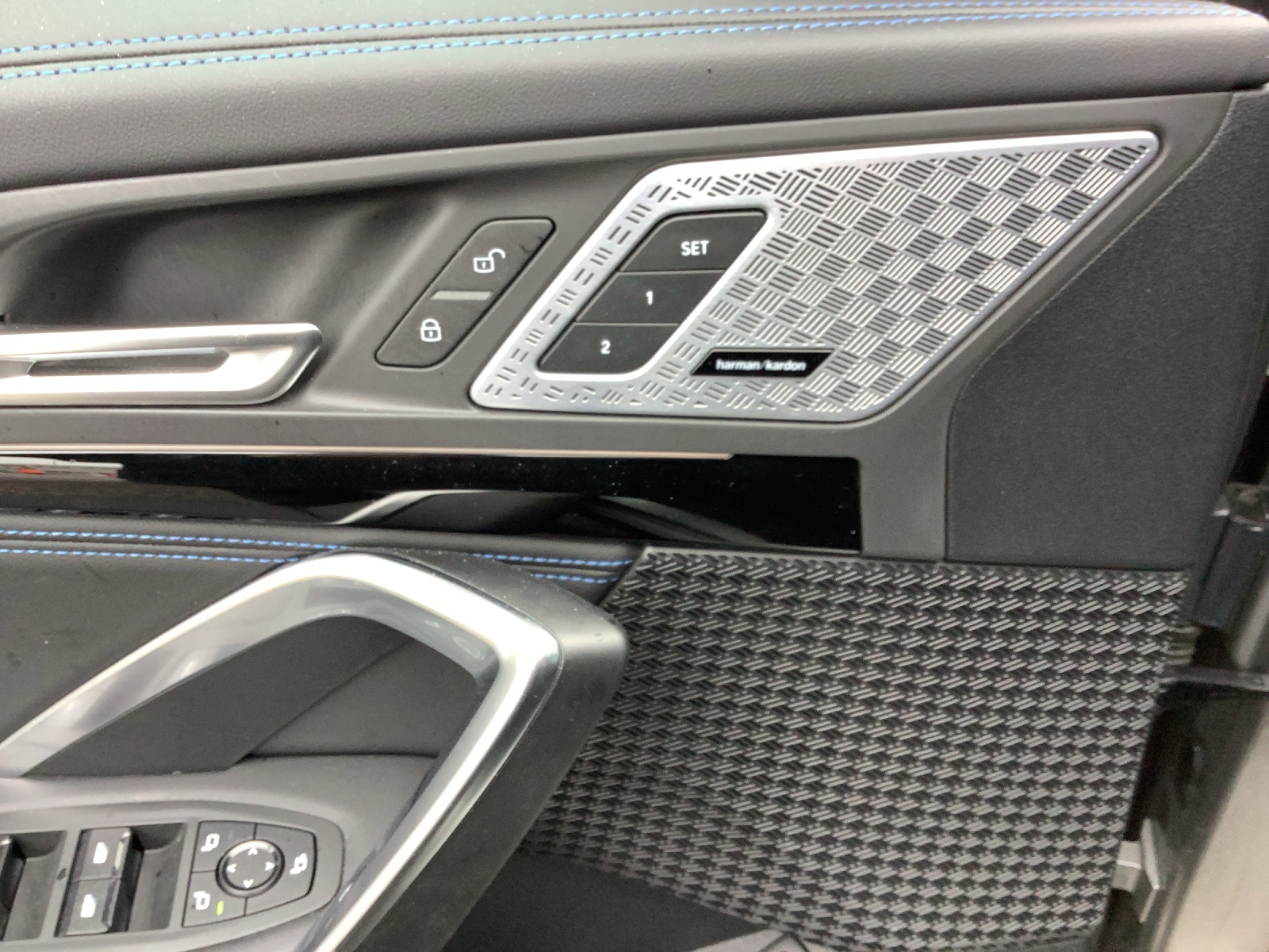 BMW X1 xDrive 20d 48V M Sport-image-19