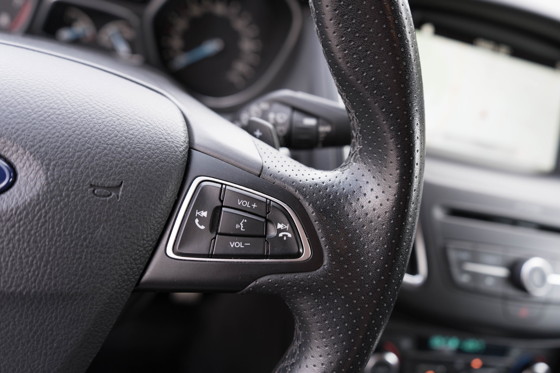 FORD Focus 1.5 SCTi ST Line Automatic-image-19