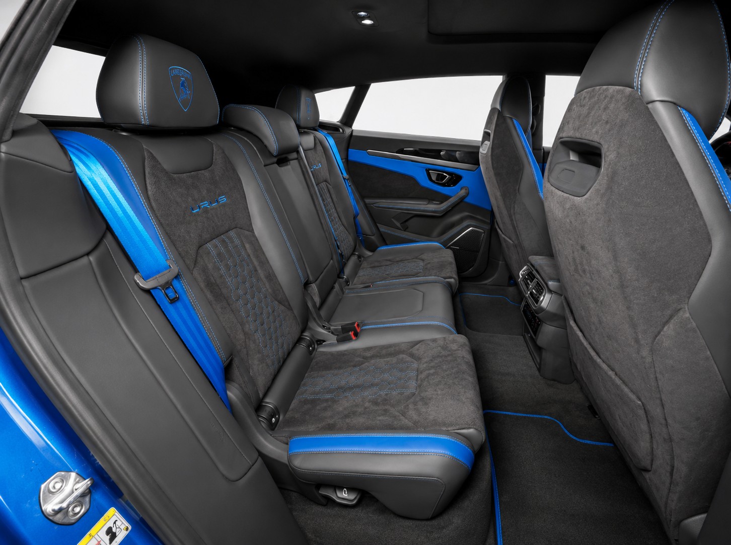 LAMBORGHINI Urus 4.0 S 60 years anniversary-image-11