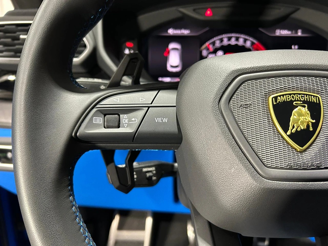 LAMBORGHINI Urus 4.0 S 60 years anniversary-image-17