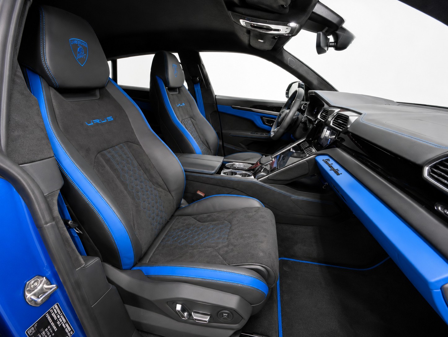 LAMBORGHINI Urus 4.0 S 60 years anniversary-image-10