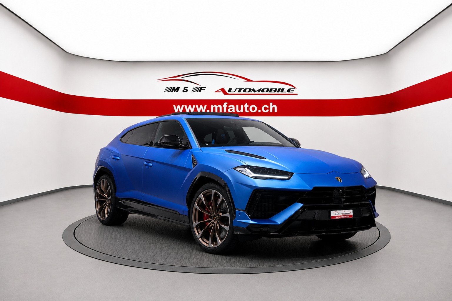 LAMBORGHINI Urus 4.0 S 60 years anniversary-showroom-element-3