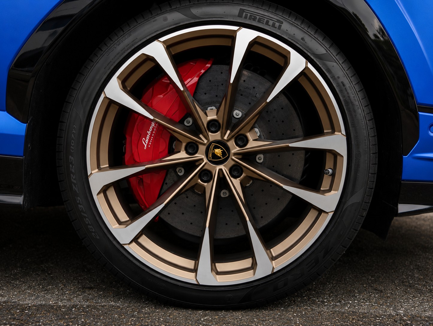 LAMBORGHINI Urus 4.0 S 60 years anniversary-image-23