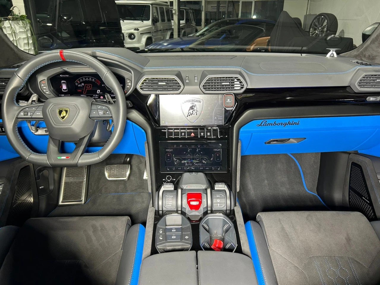 LAMBORGHINI Urus 4.0 S 60 years anniversary-image-15