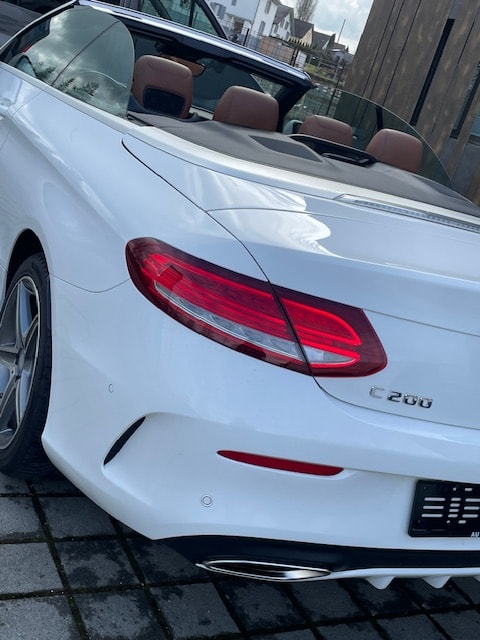 MERCEDES-BENZ C 200 Cabriolet AMG Line 4Matic 9G-Tronic-image-7