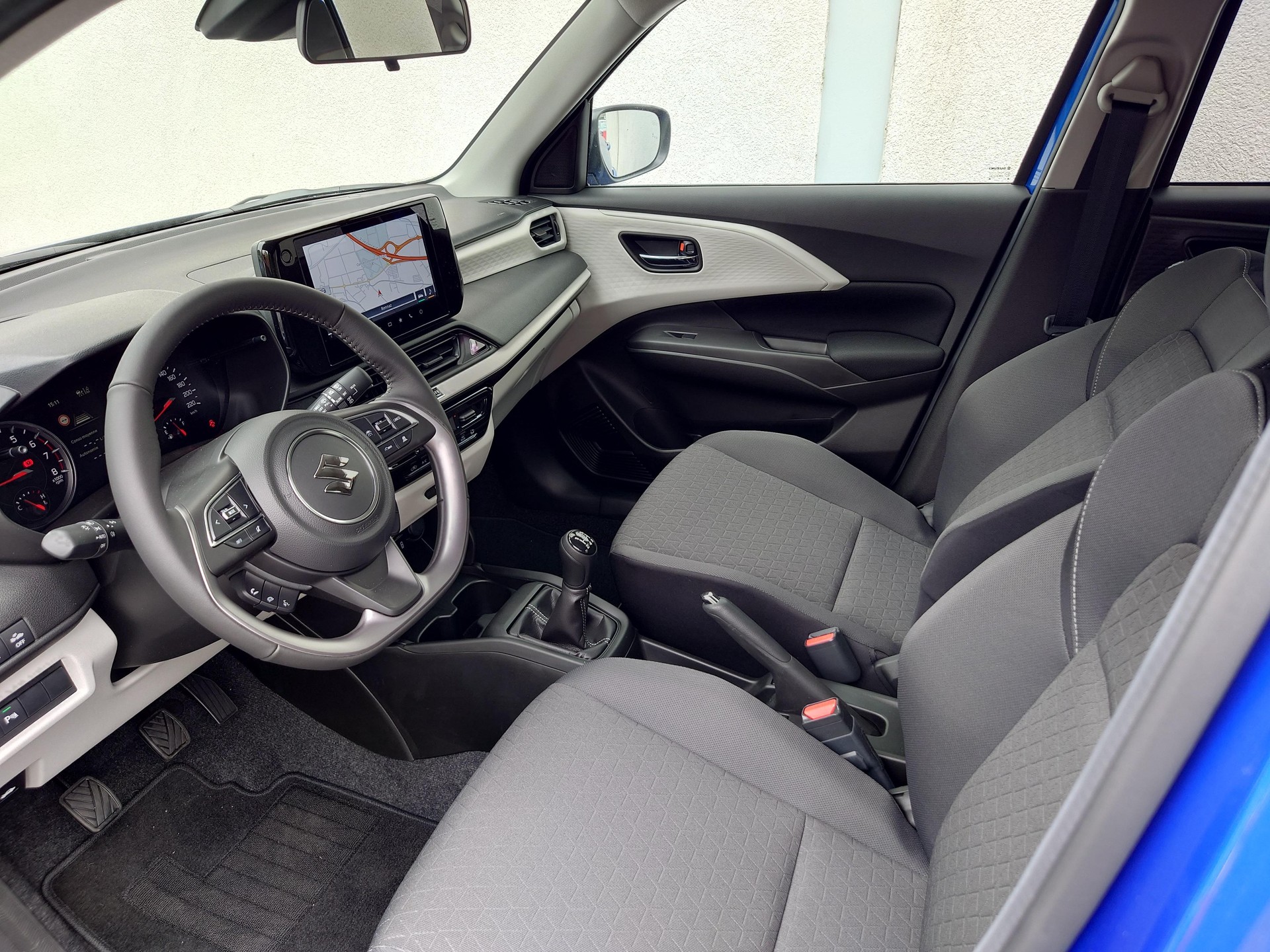 SUZUKI Swift 1.2 1st Edition Hybrid 4x4-image-5