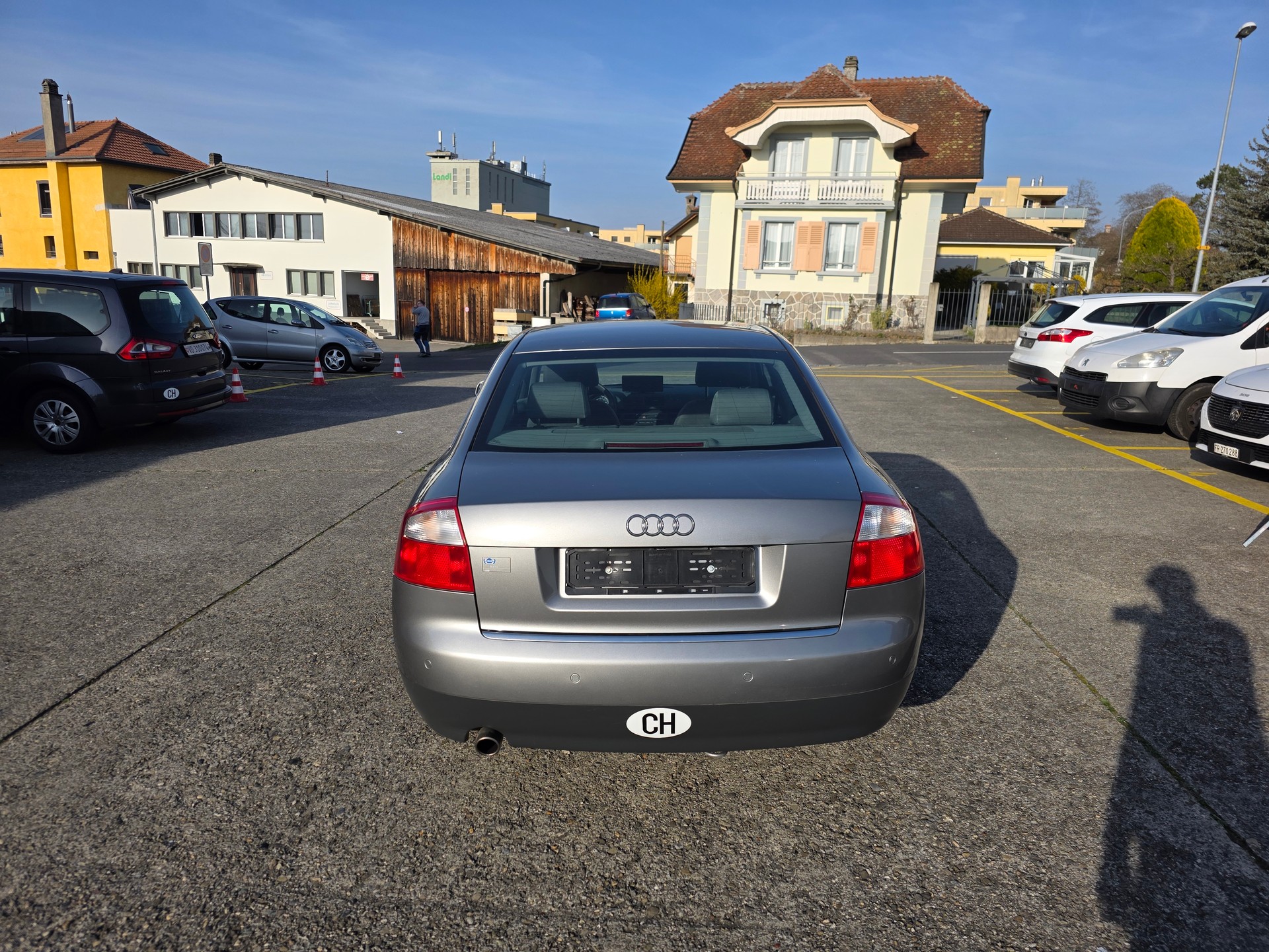 AUDI A4 2.0-image-3