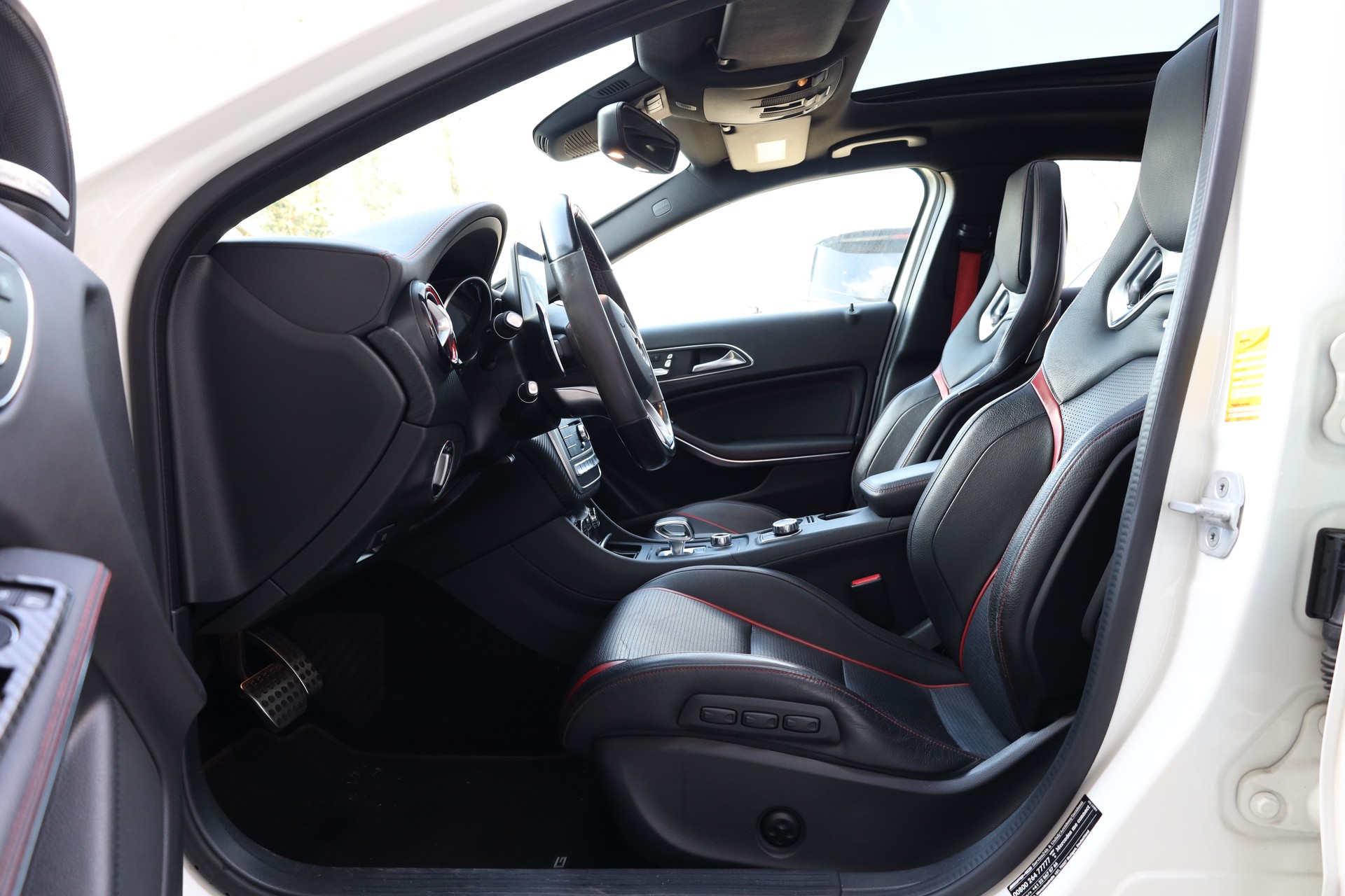 MERCEDES-BENZ A 45 AMG 4Matic Speedshift 7G-DCT-image-7
