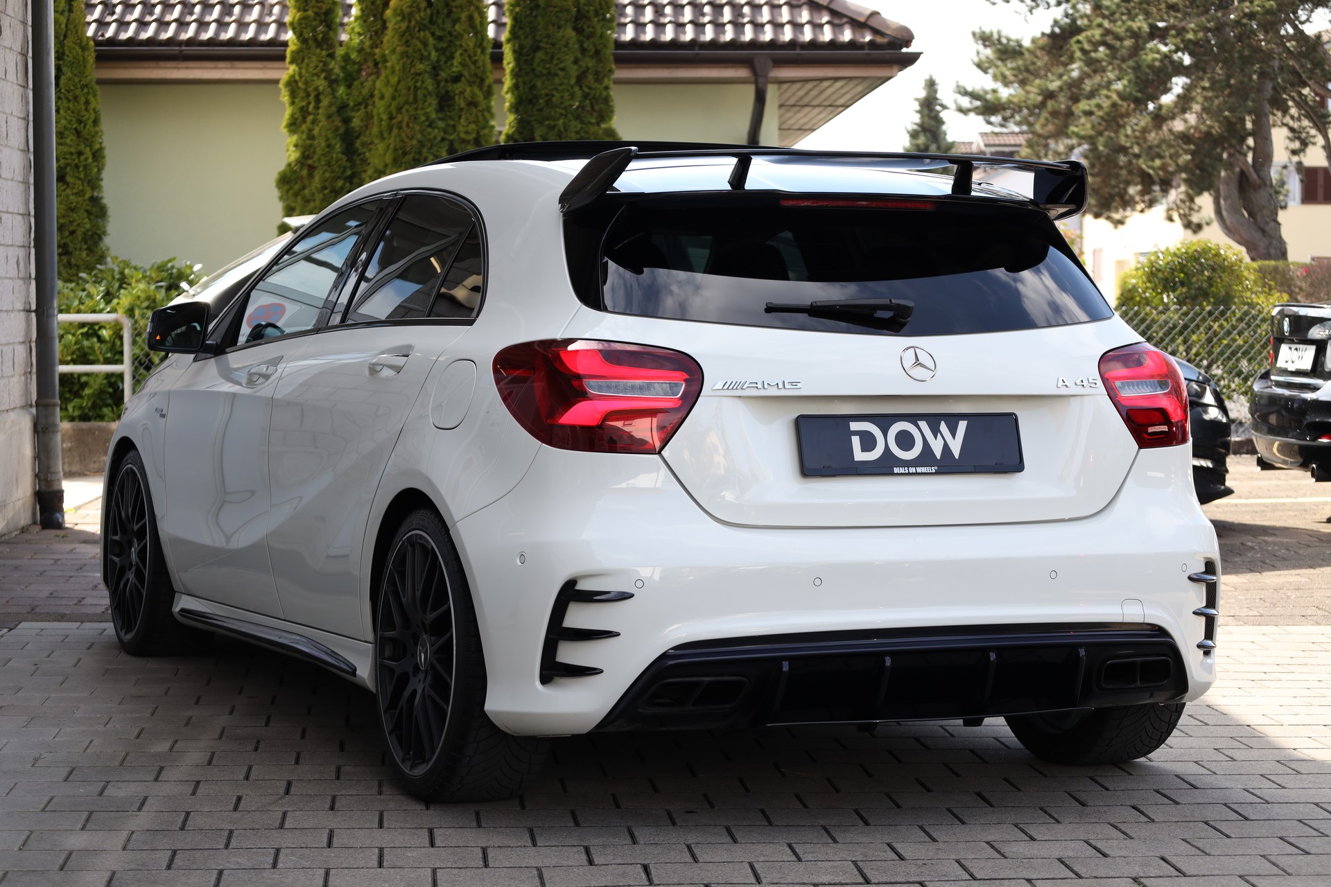 MERCEDES-BENZ A 45 AMG 4Matic Speedshift 7G-DCT-showroom-element-2